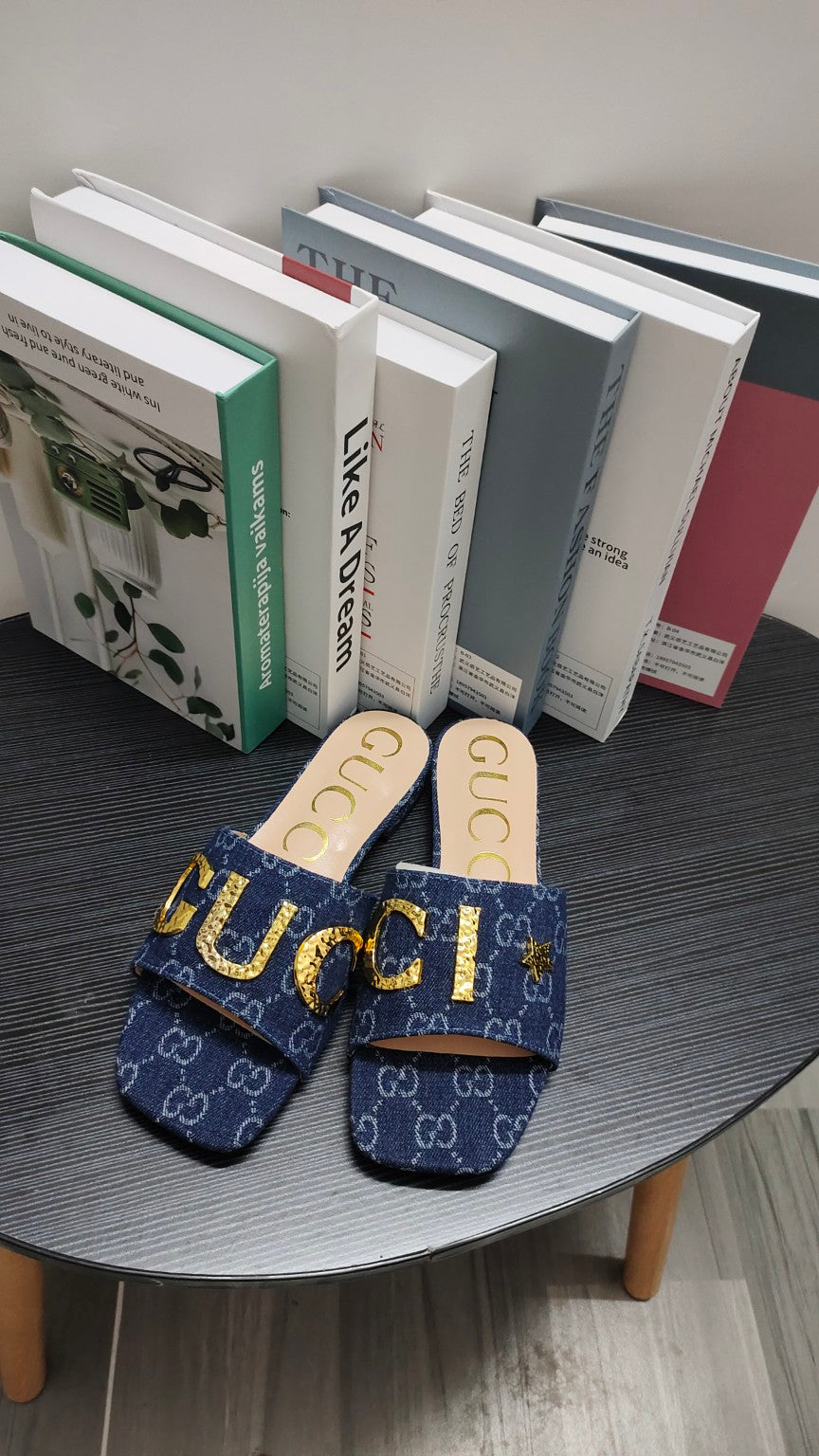 14B102ZDE Stylish slippers