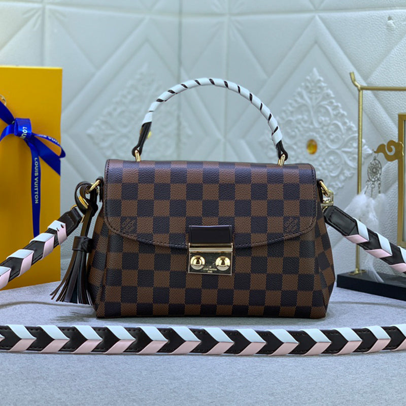 2XE124BDE Stylish leather bag 