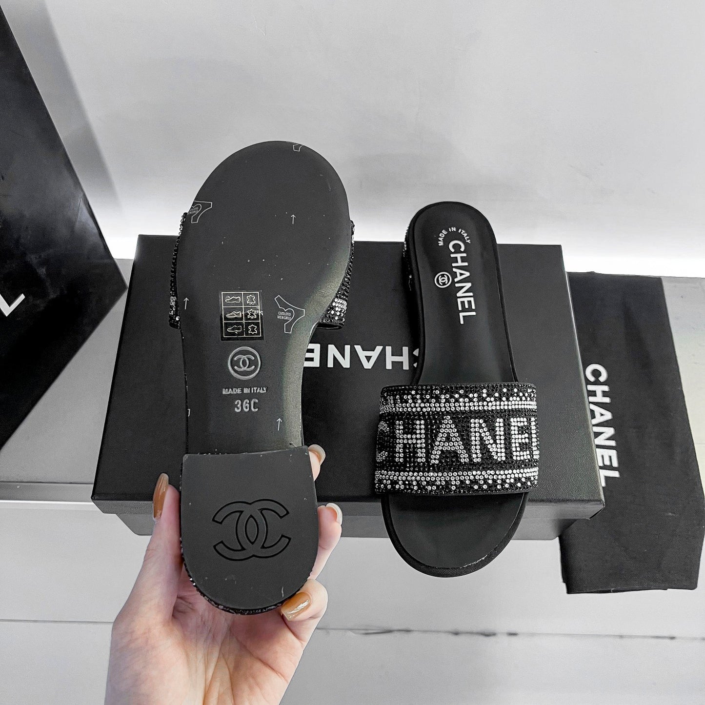 14C57ZDE Stylish sandals