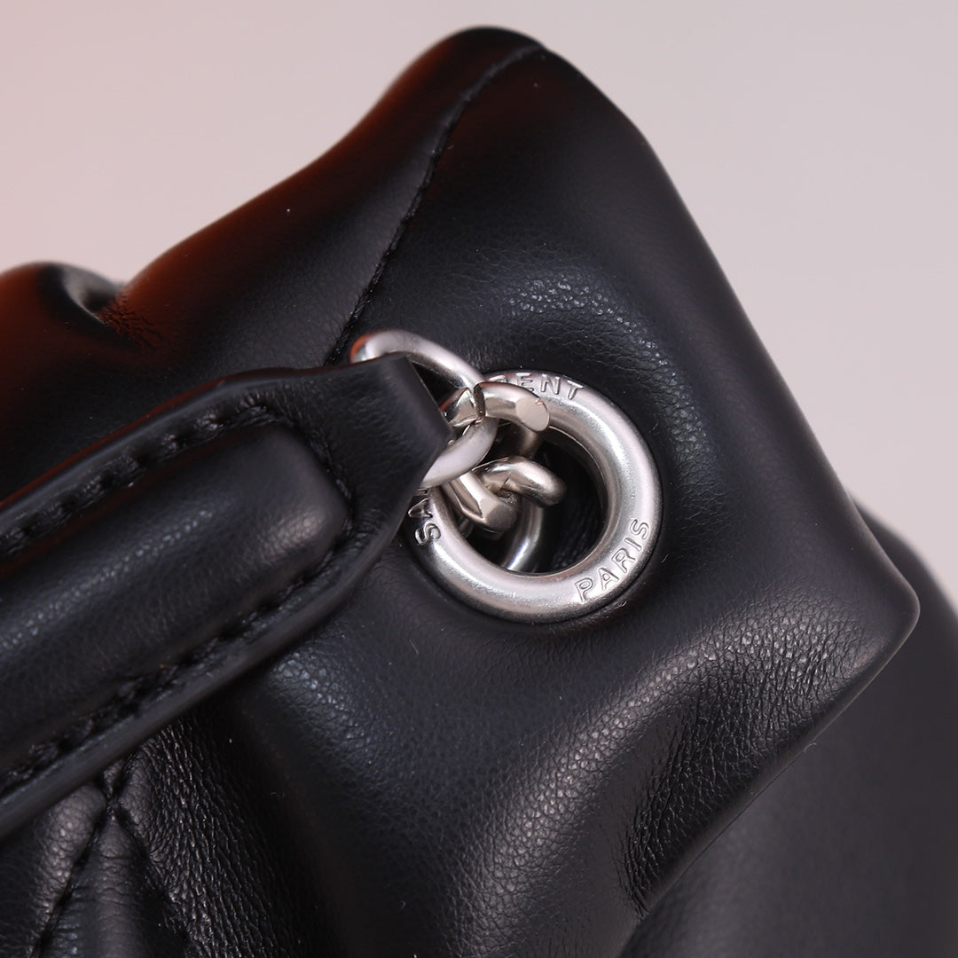 1XSL16BDE Stylish leather bag 