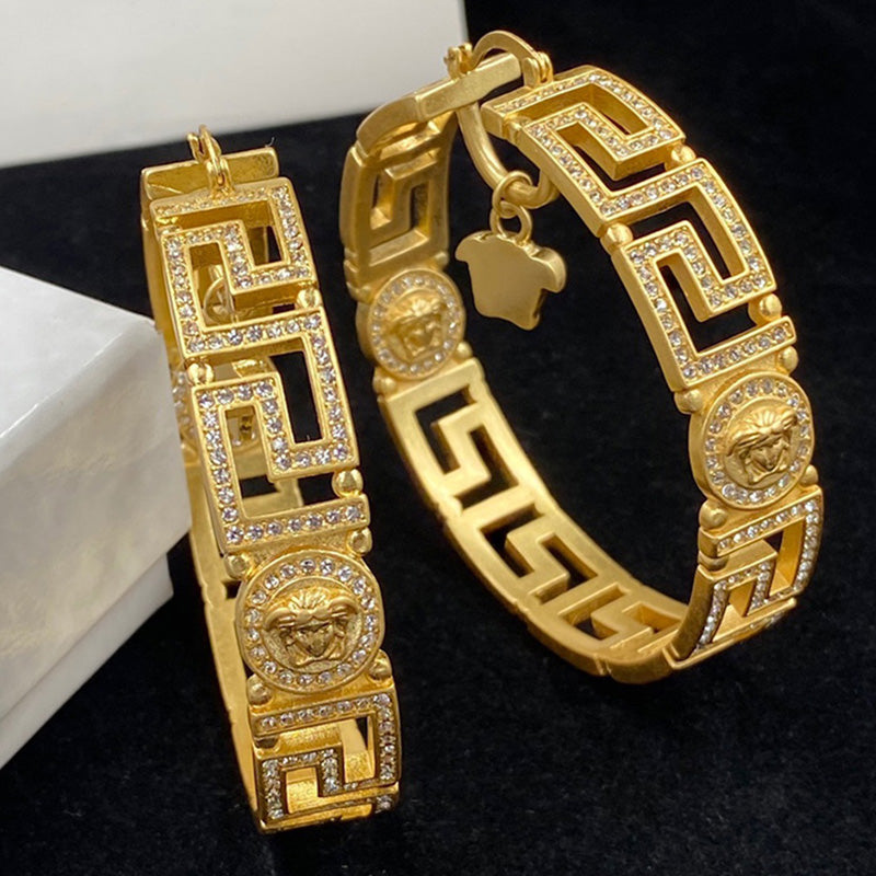 14V212EDE Stylish Earrings