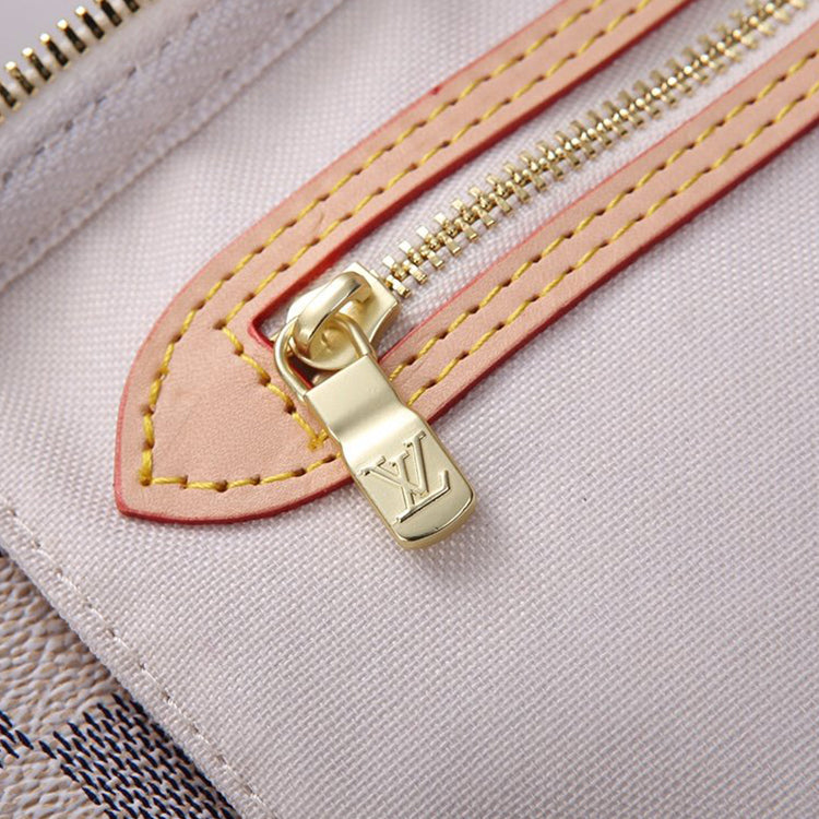 2E17BDE Stylish leather bag 