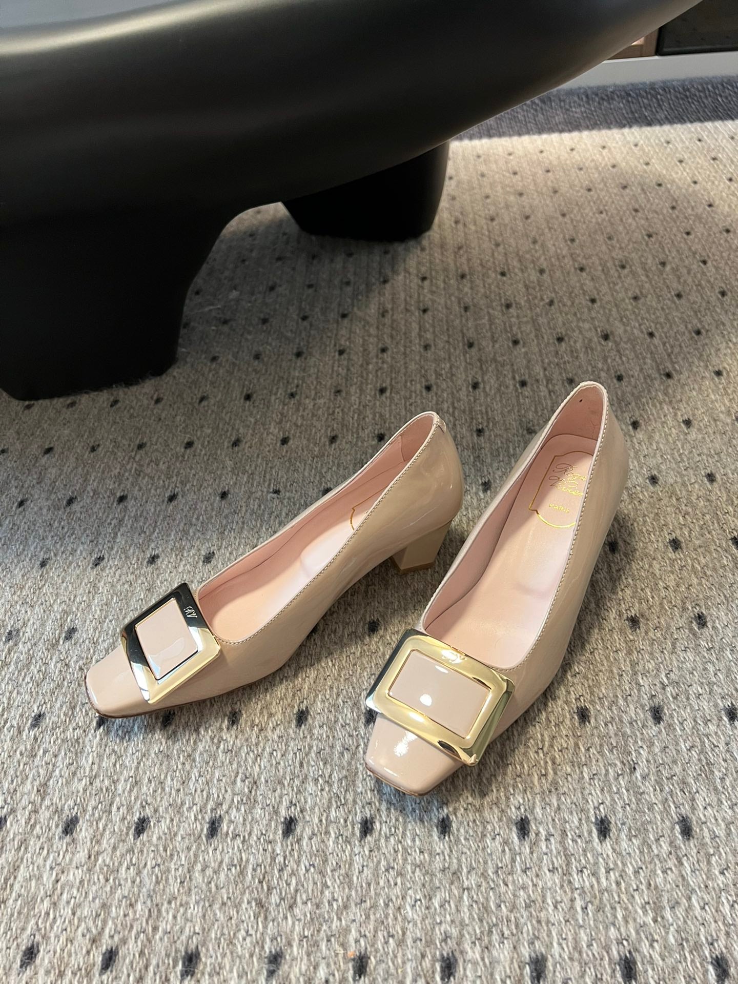 1ZA250ZDE Stylish High heels