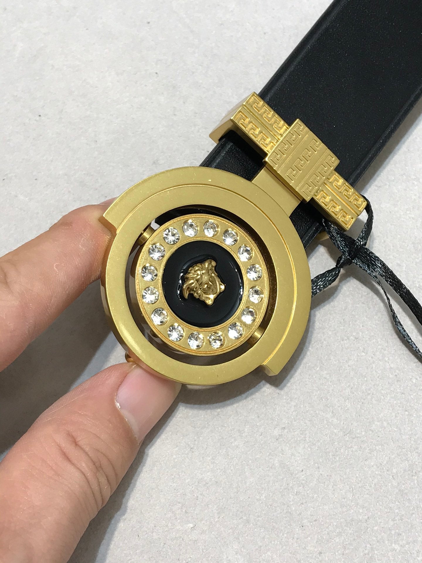 14V80PDE Stylish  High quality belt With full package