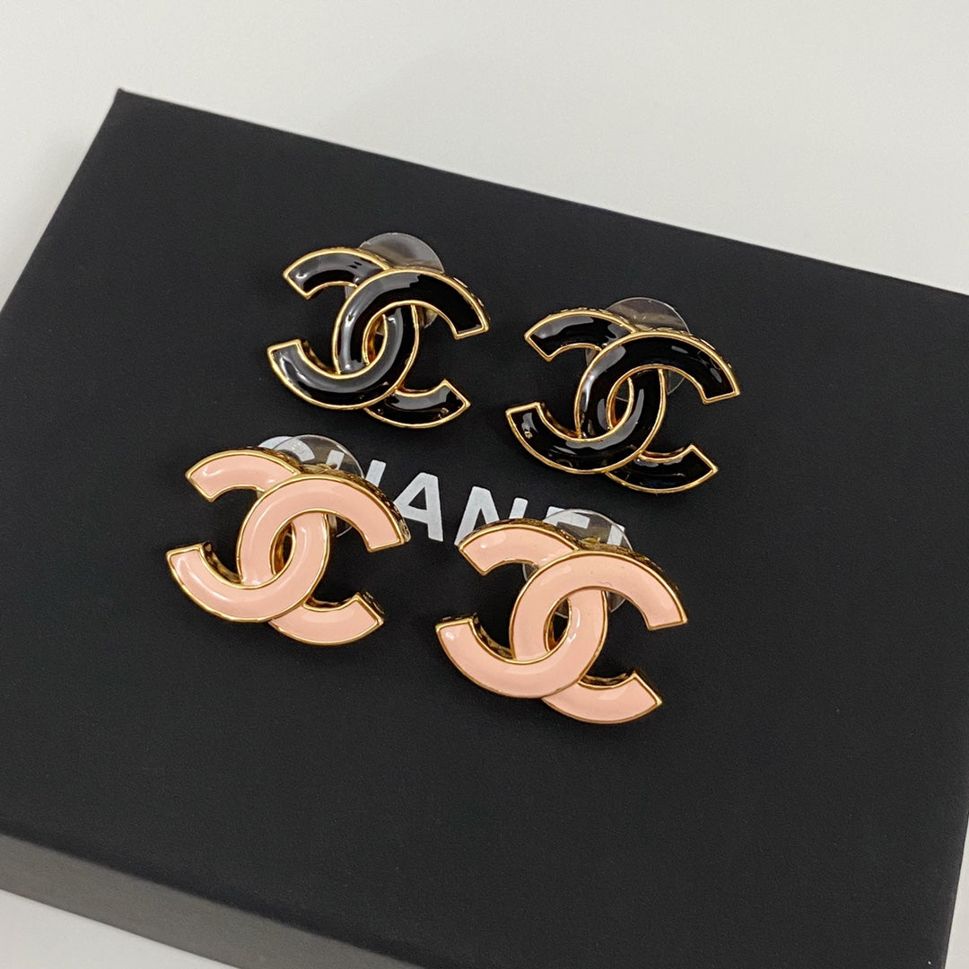 14C504EDE Stylish Earrings