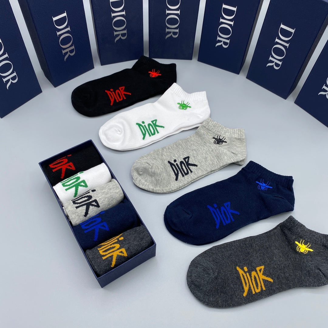 235QD41SDE Stylish socks(5 pairs )