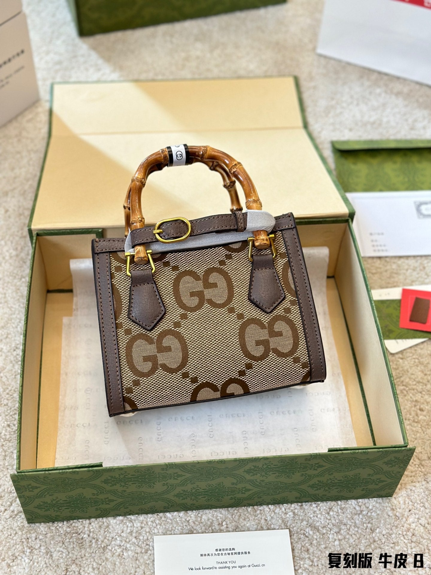 16XB325BDE Stylish leather bag 