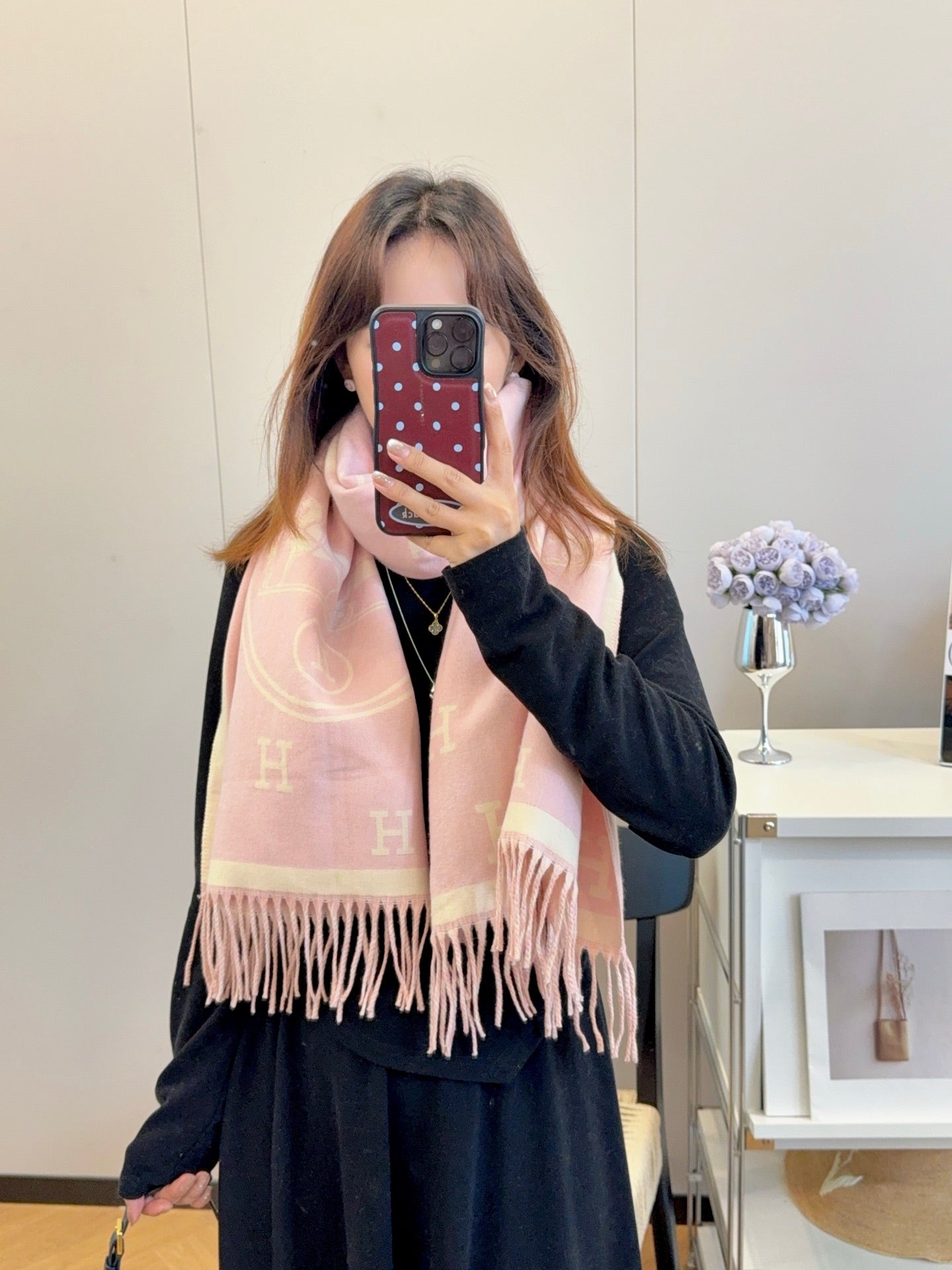 185ZH43WDE Stylish Winter Scarves
