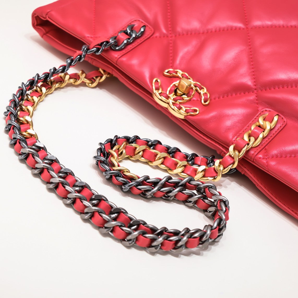 1XC42BDE Stylish leather bag 