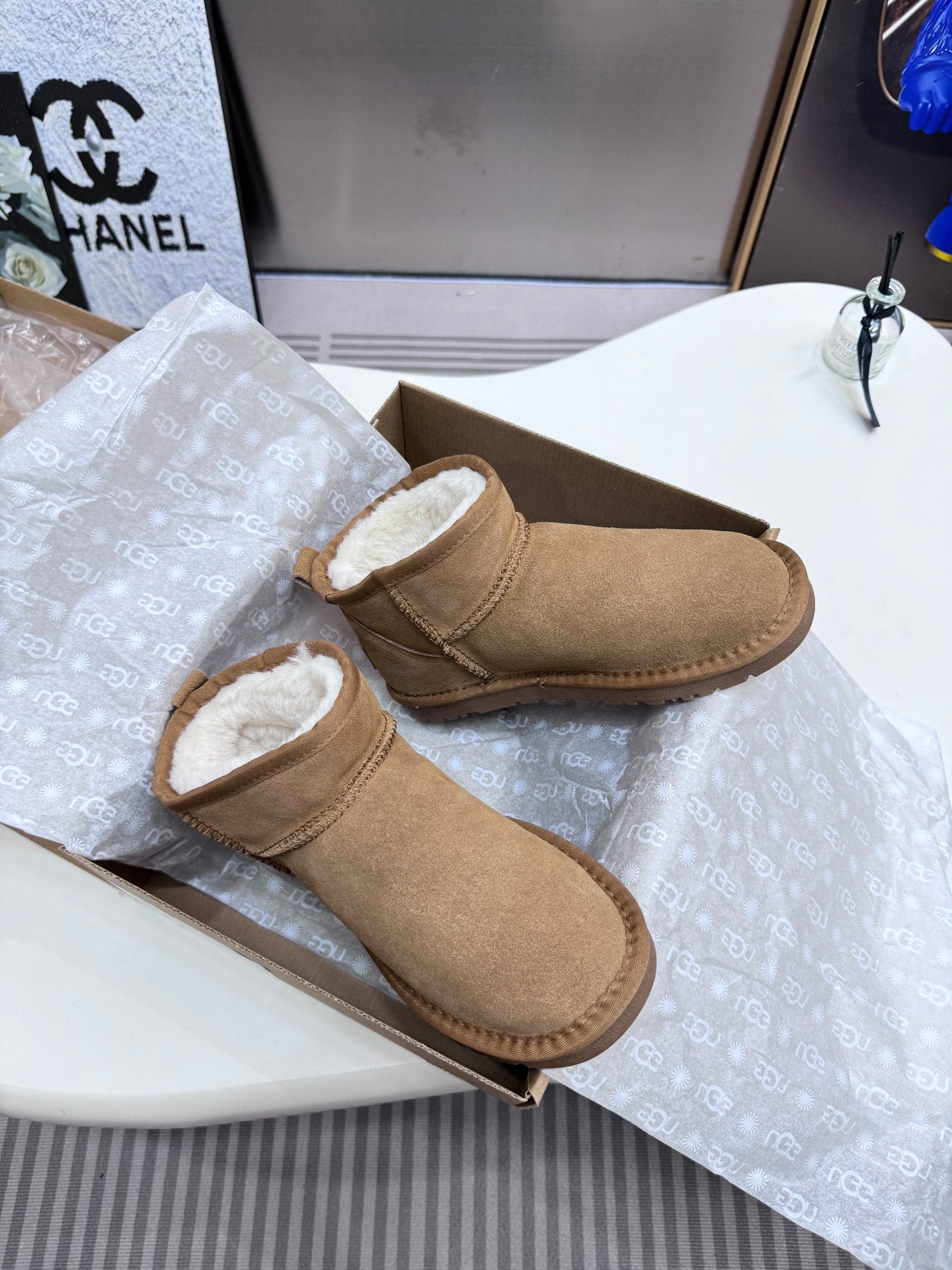 1LU10ZDE Stylish snow boots