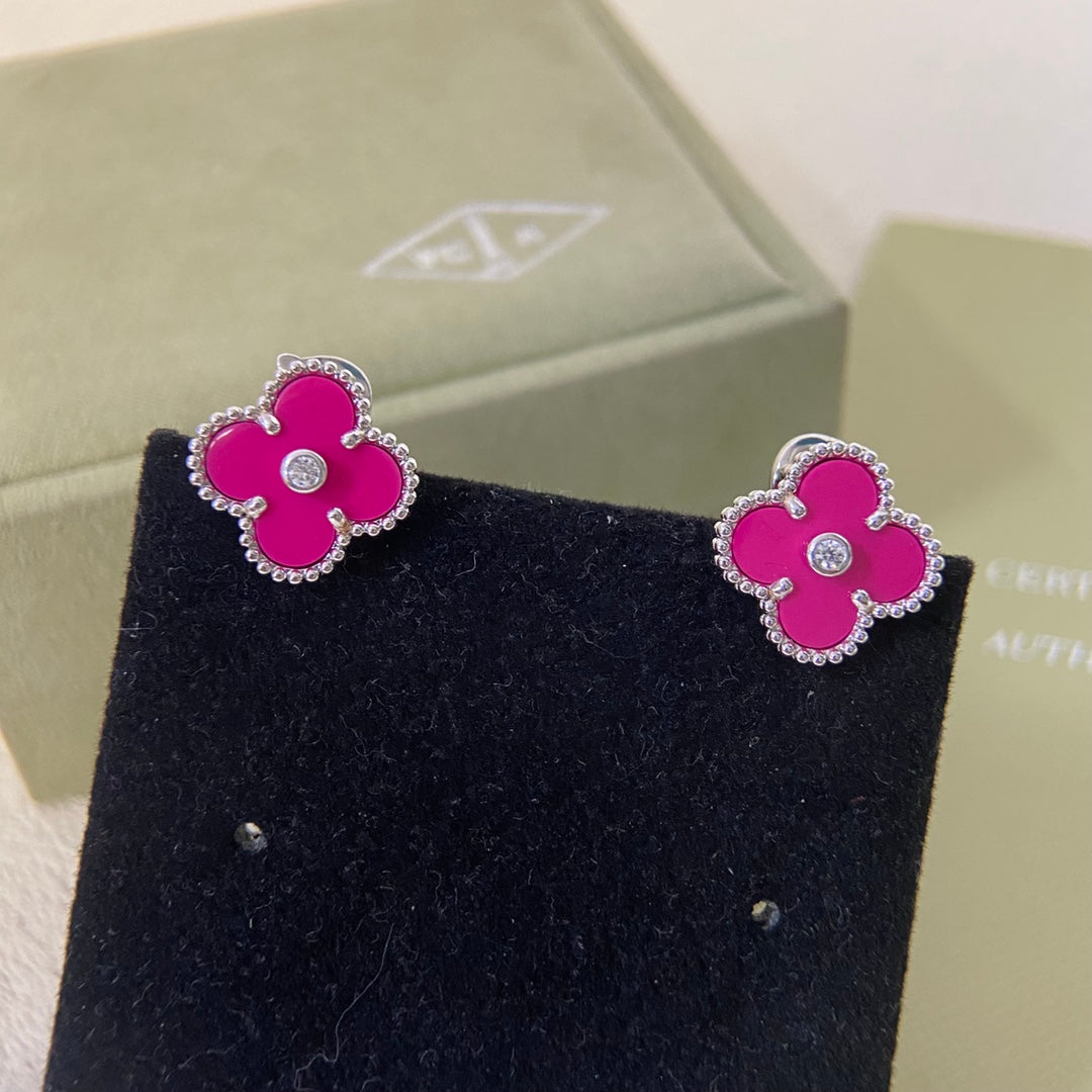575RVA3EDE Stylish Earrings