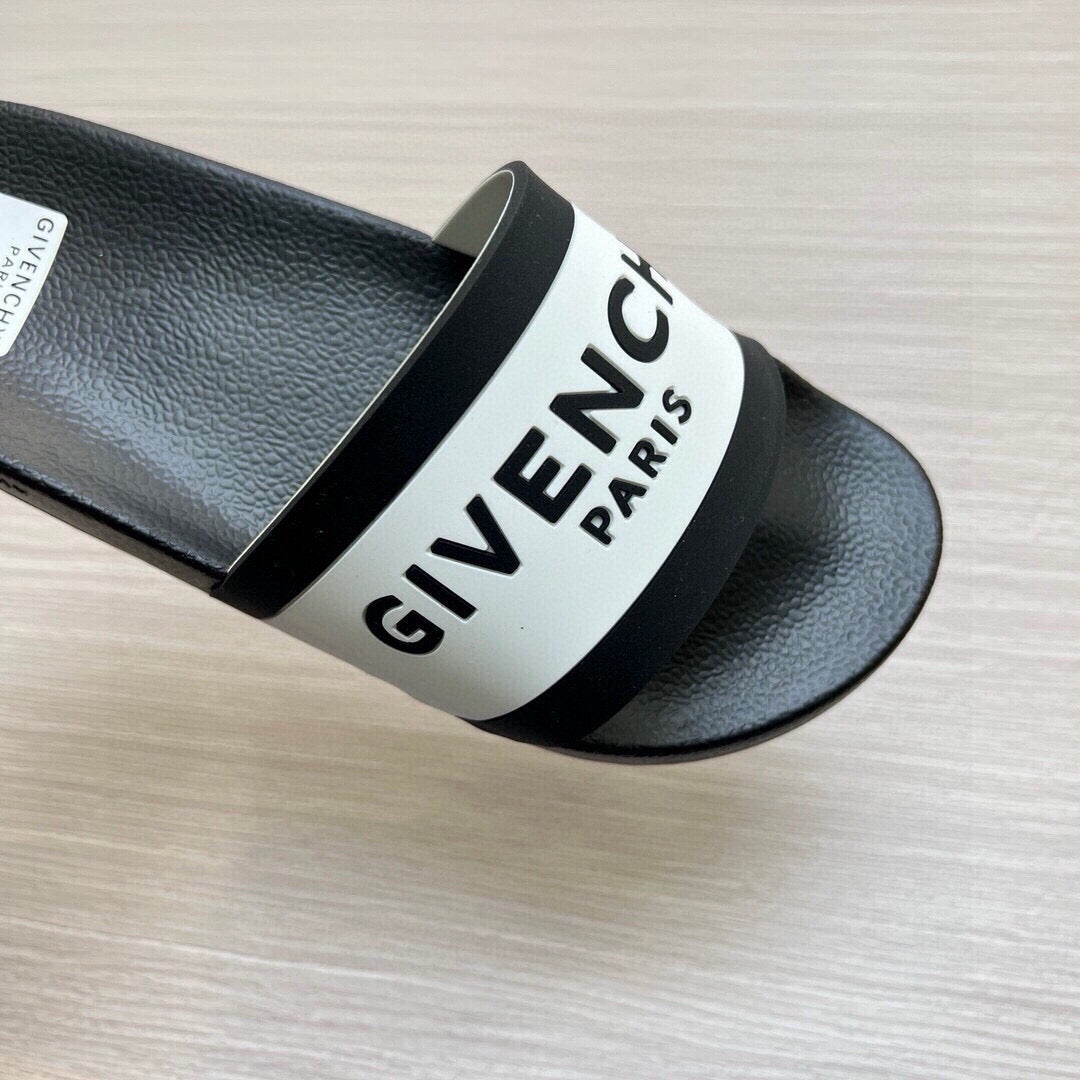 535ZGV264ZDE Stylish Slippers