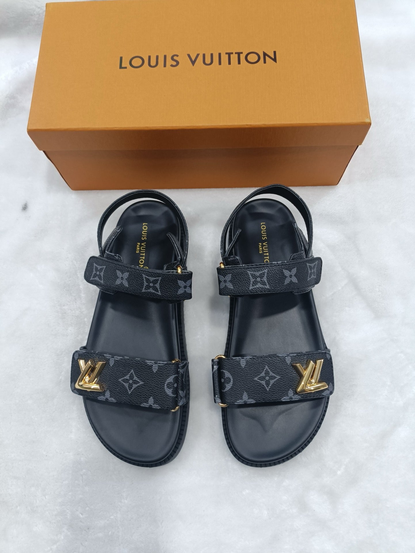 5LE211ZDE Stylish sandals