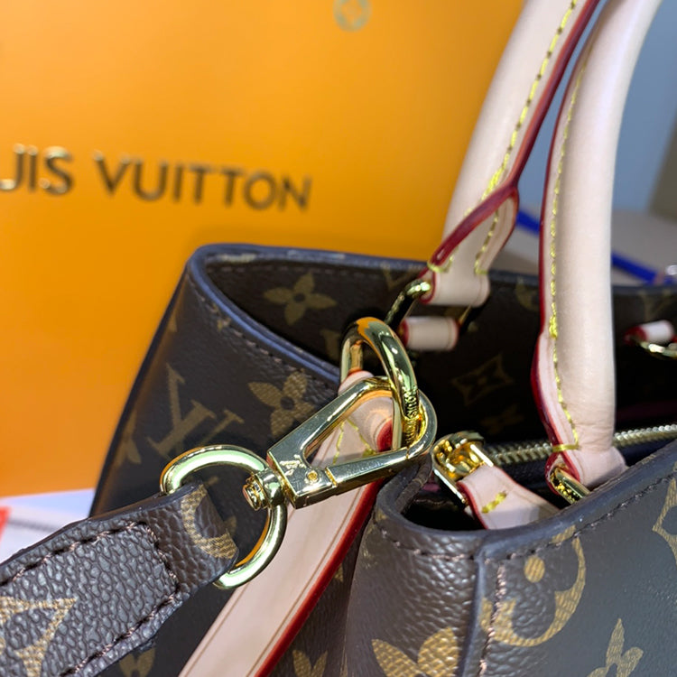 AE35BDE Stylish leather bag 
