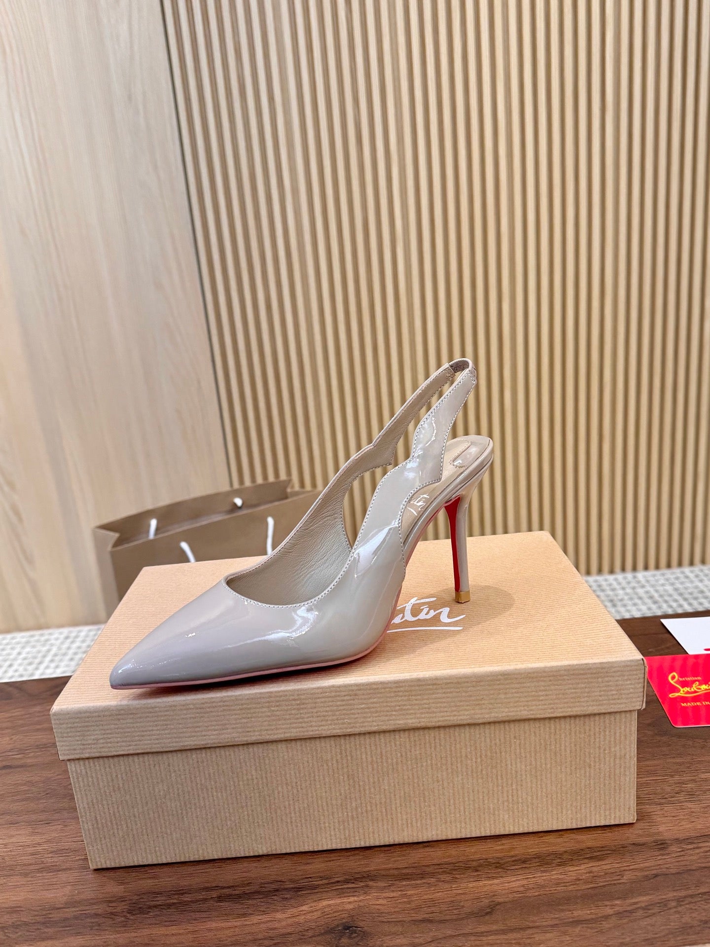 275NA5ZDE Stylish leather High heels