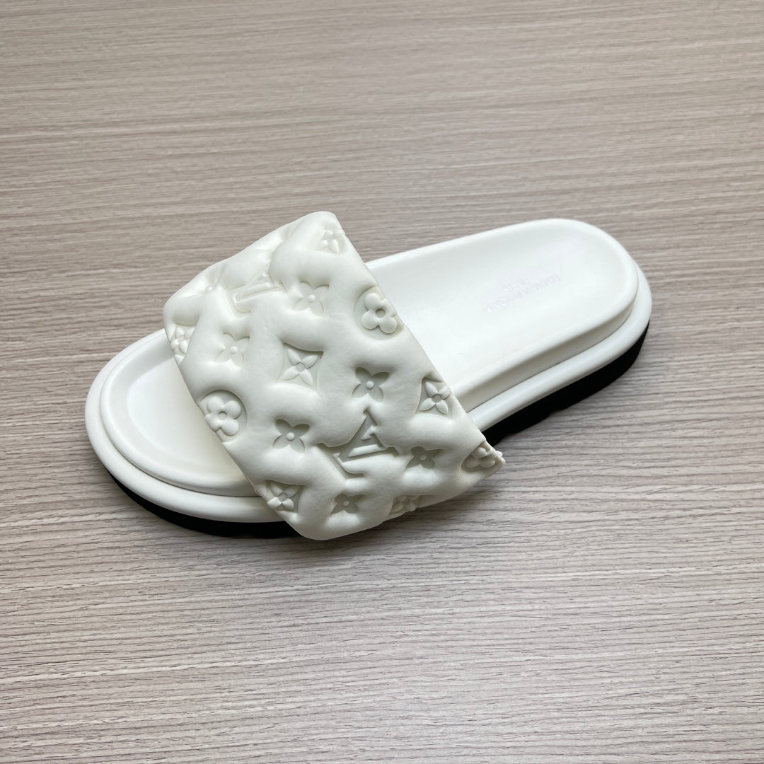 5YE154ZDE Stylish Slippers
