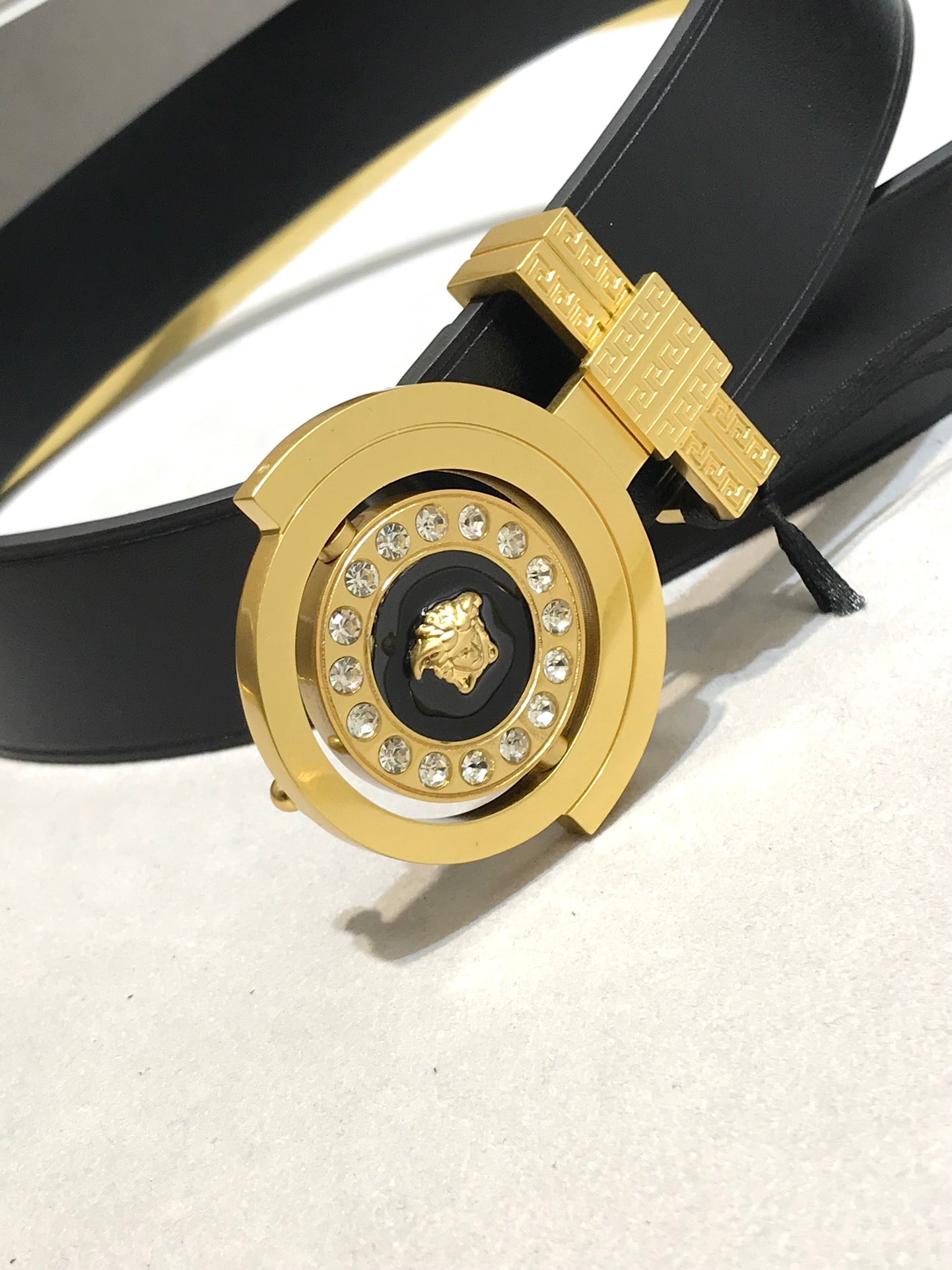 14V80PDE Stylish  High quality belt With full package