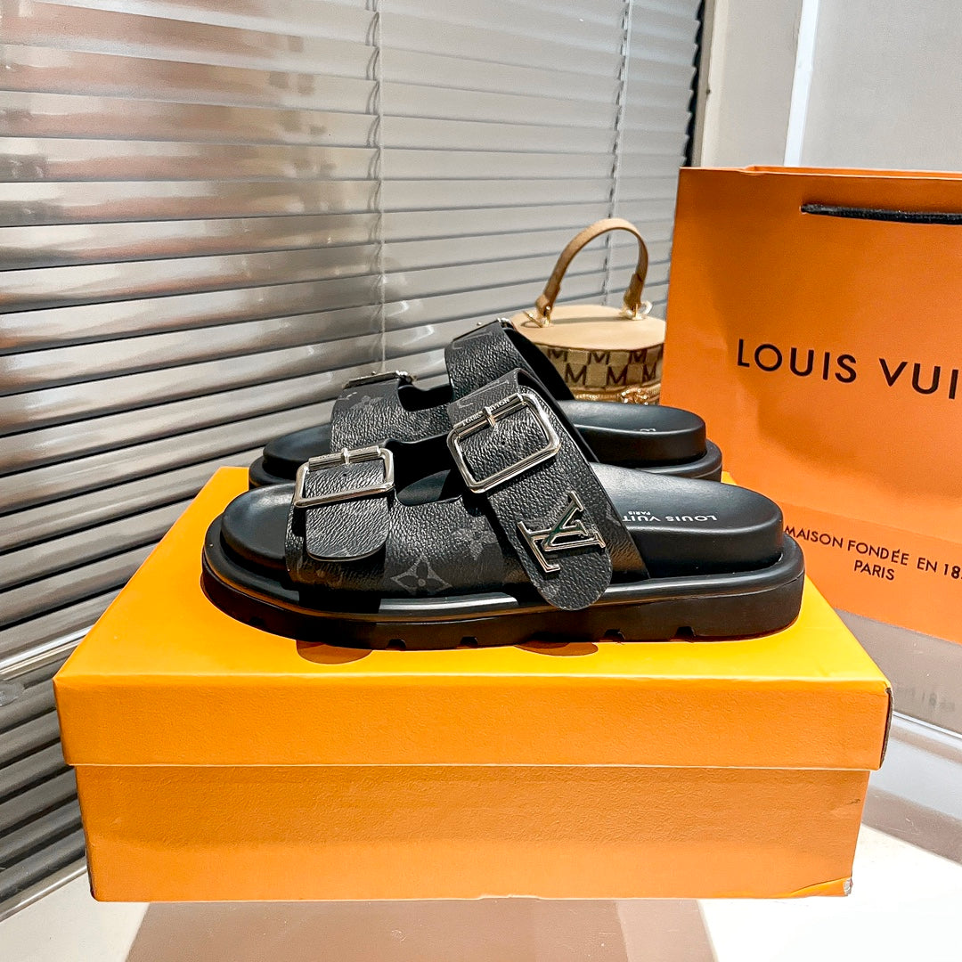 14E194ZDE Stylish Slippers