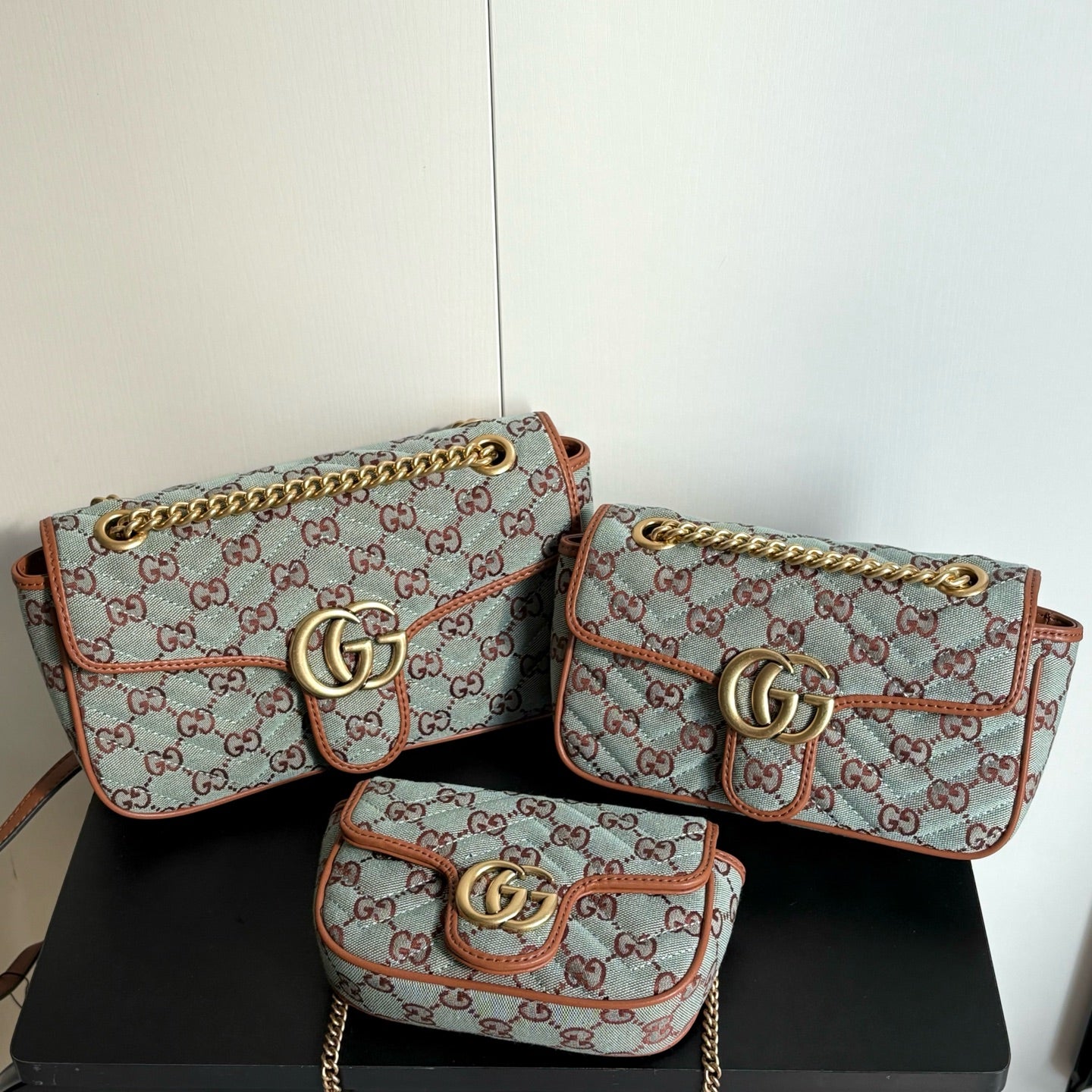 2WB30BDE Stylish bag