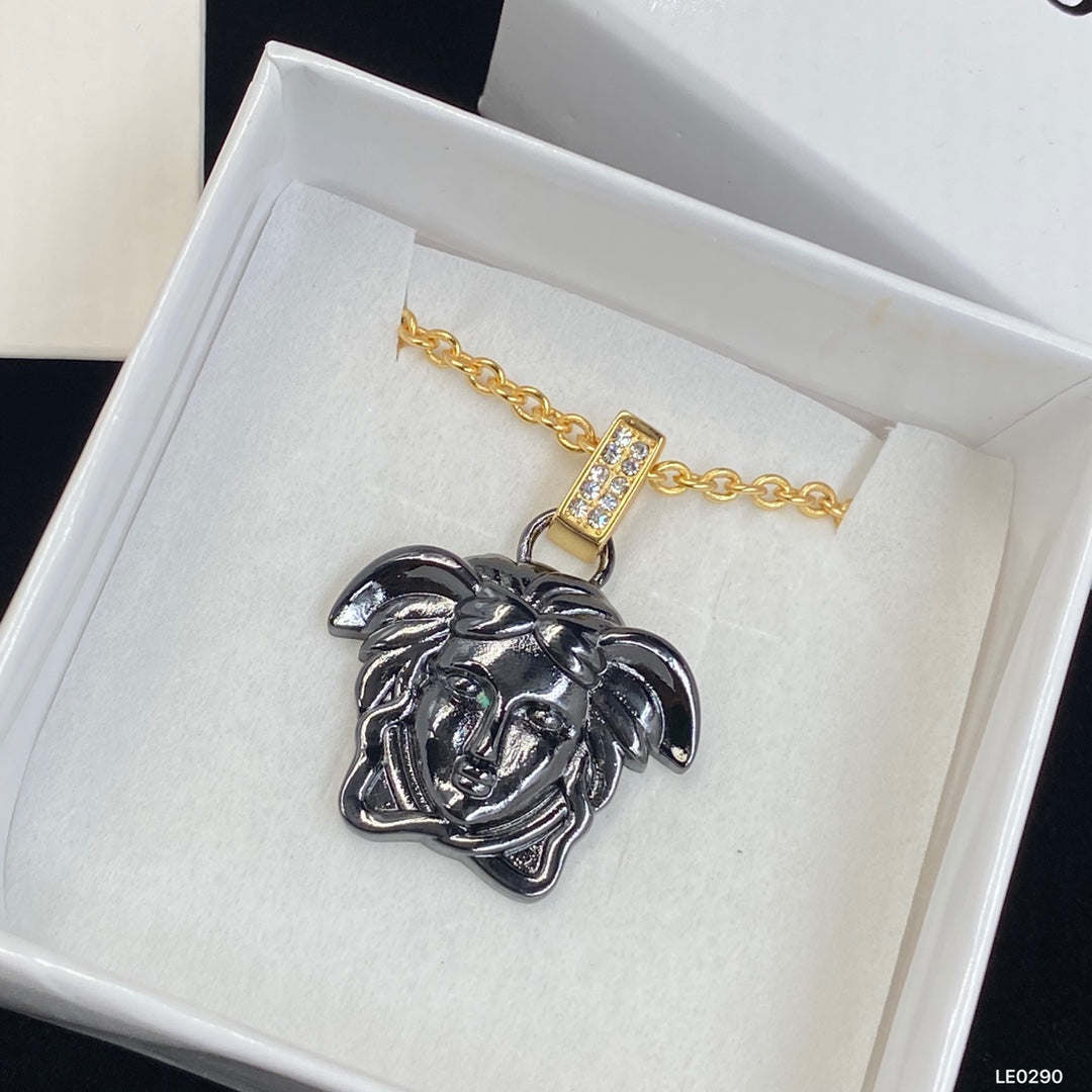 175RV69XDE Stylish Necklace