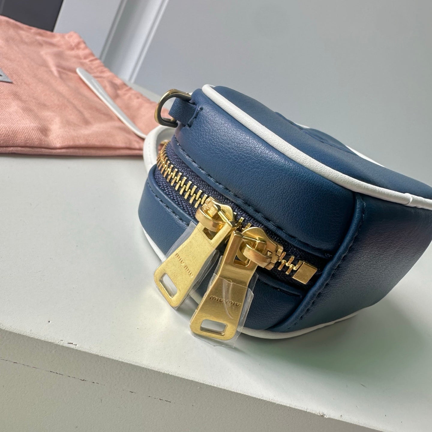 155NA55BDE Stylish leather bag