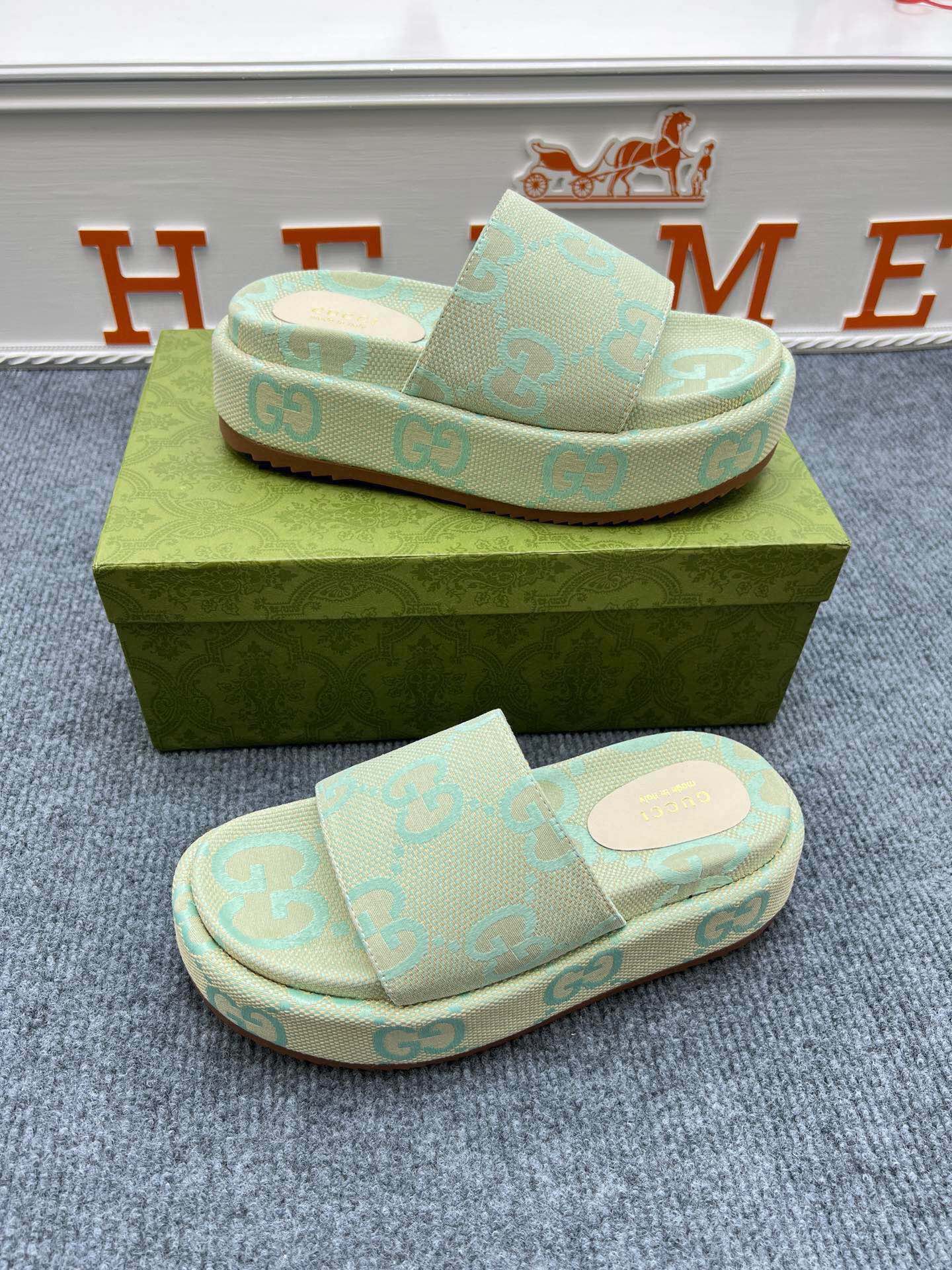 54B122ZDE Stylish slippers  Sole thickness 5.5cm