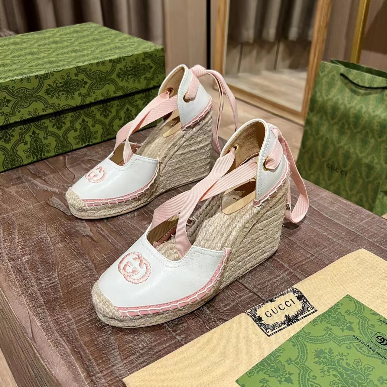 2YB39ZDE Stylish leather High heels