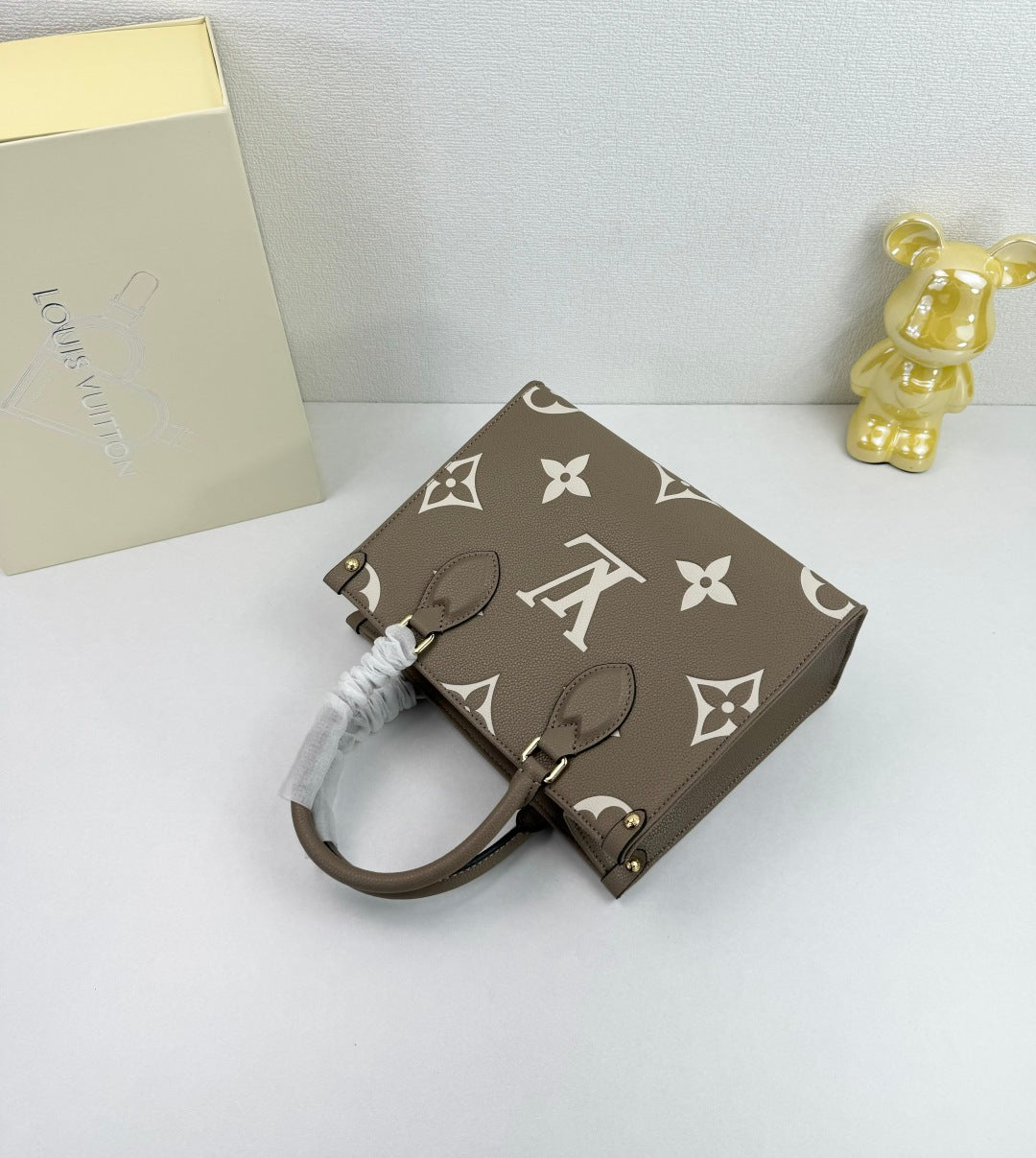 175RE8BDE Stylish leather bag