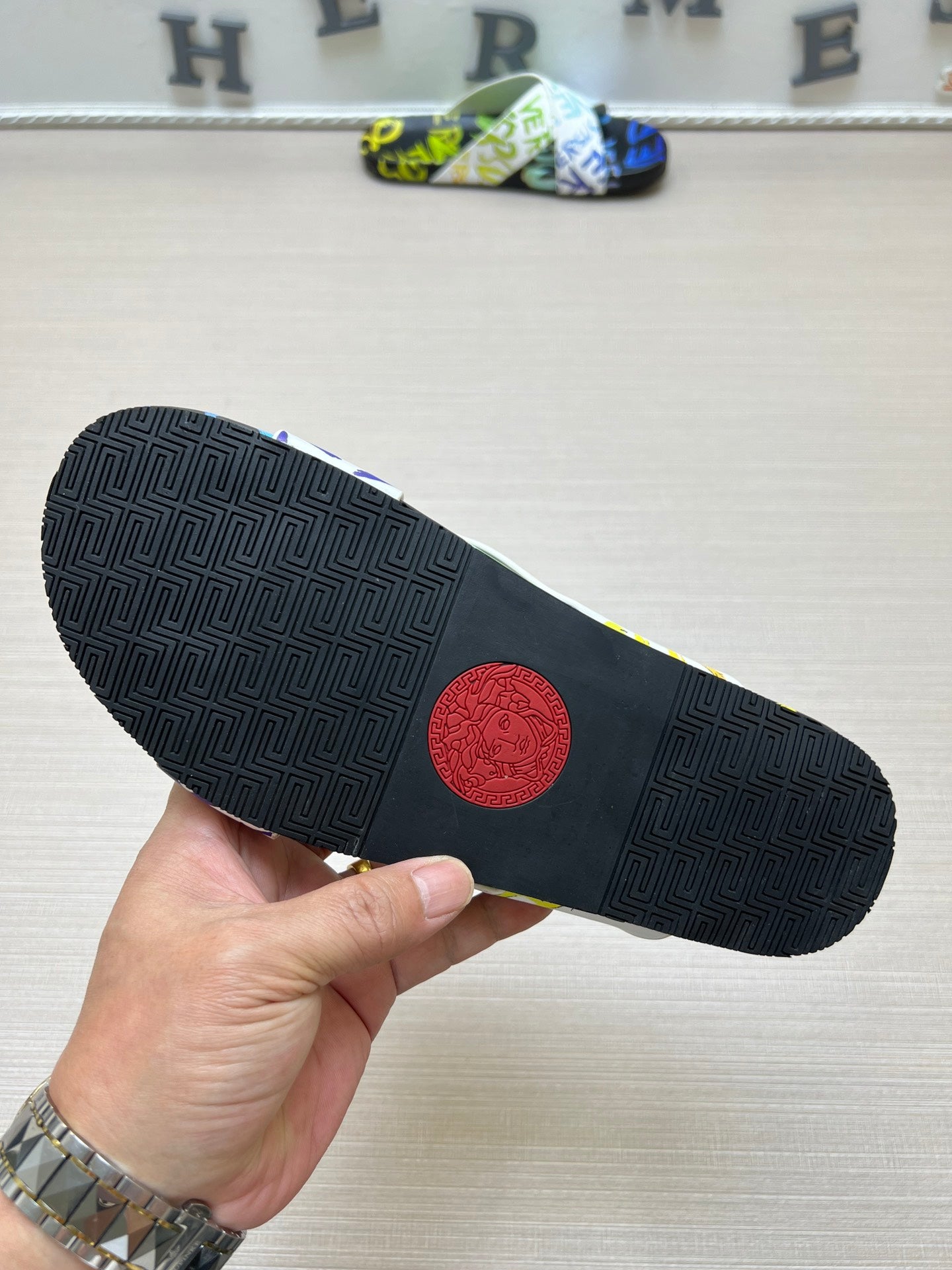 54V95ZDE Stylish slippers