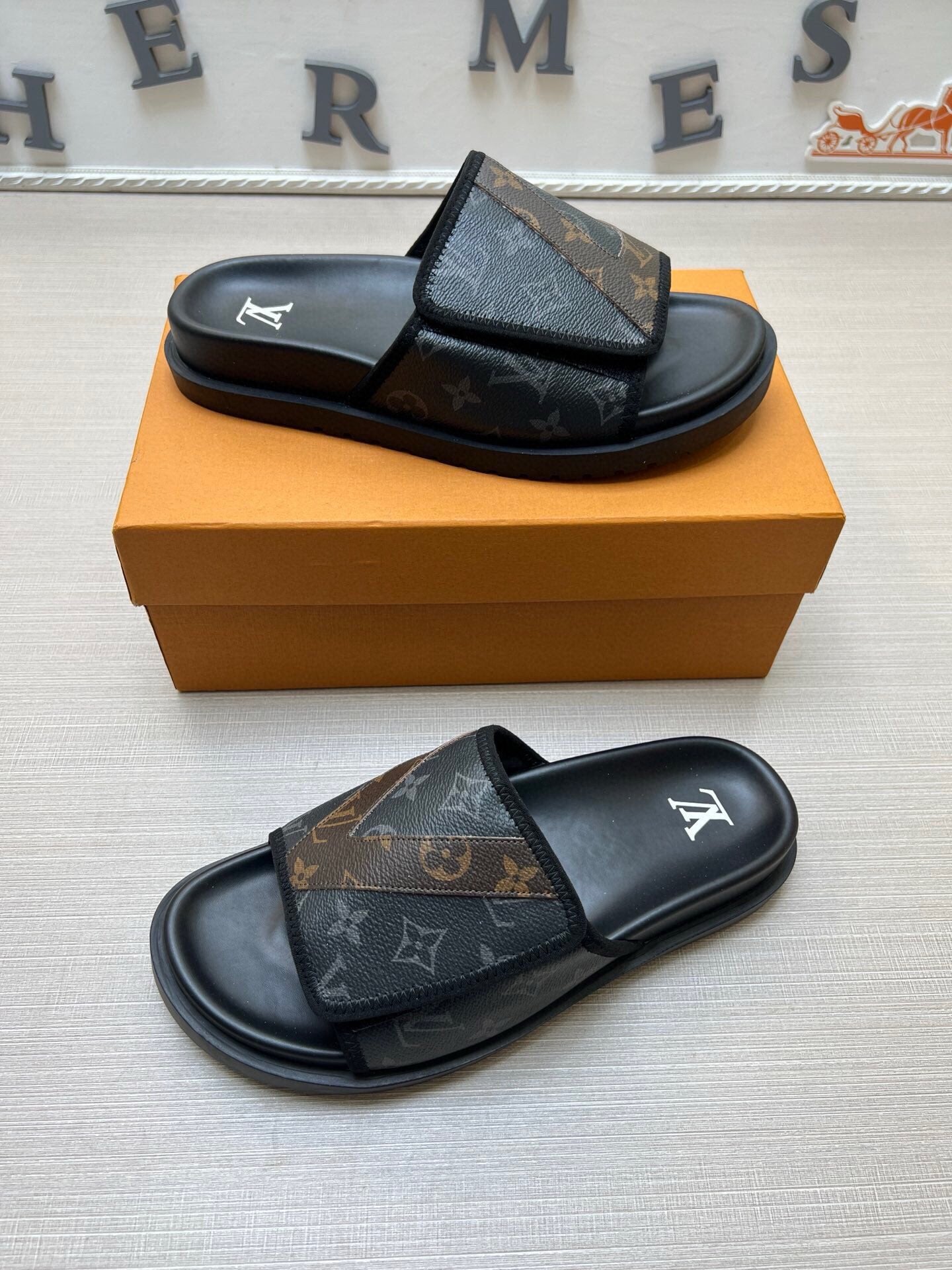 5WE251ZDE Stylish Slippers