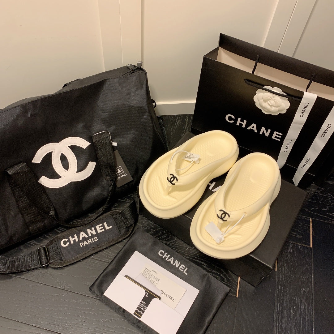 14C189ZDE Stylish Slippers