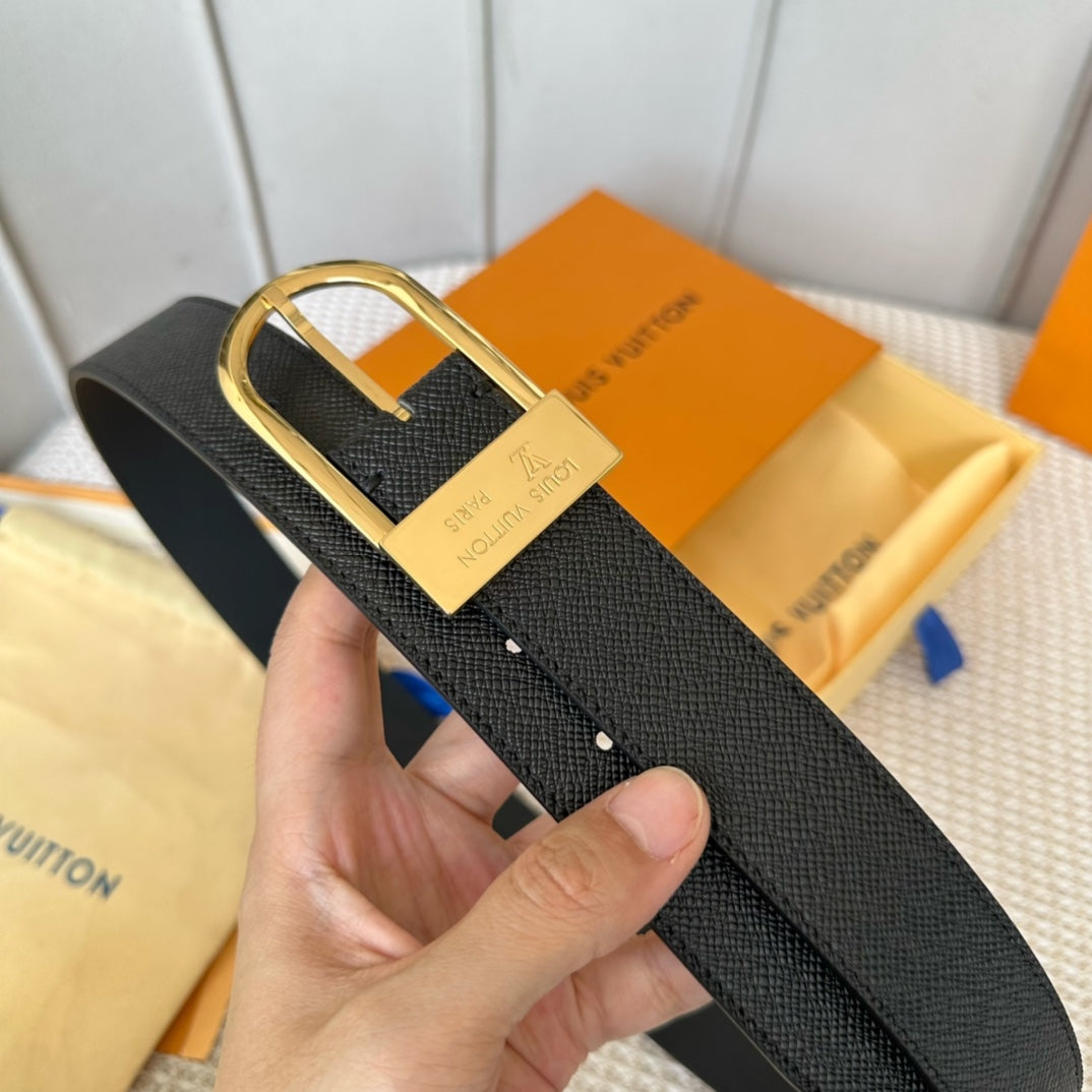 14E67PDE Stylish  High quality belt With full package