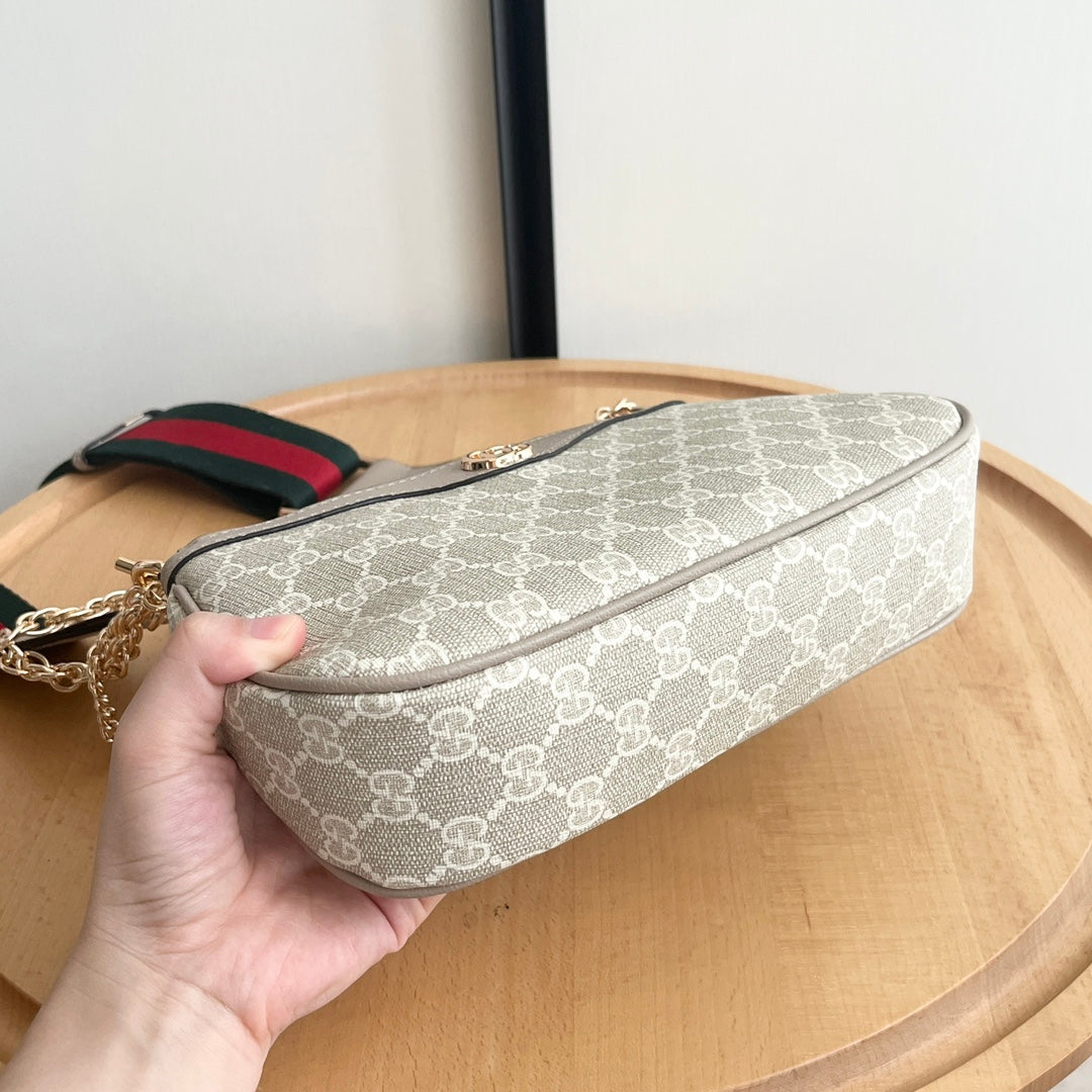 175RB2BDE Stylish leather bag