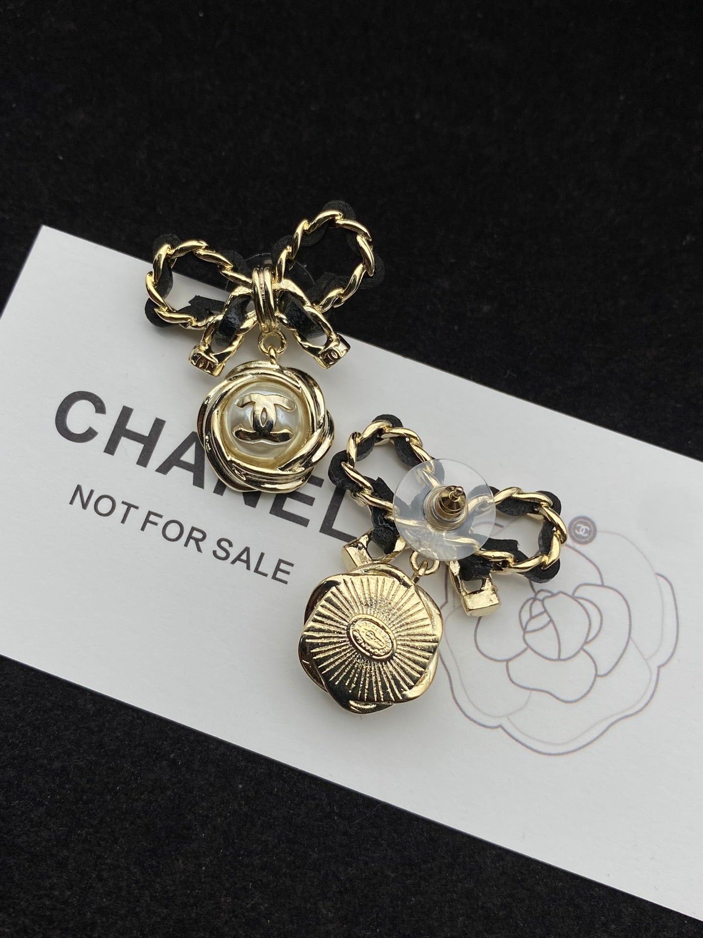 14C225XDE Stylish  Necklaces Bracelets Earrings