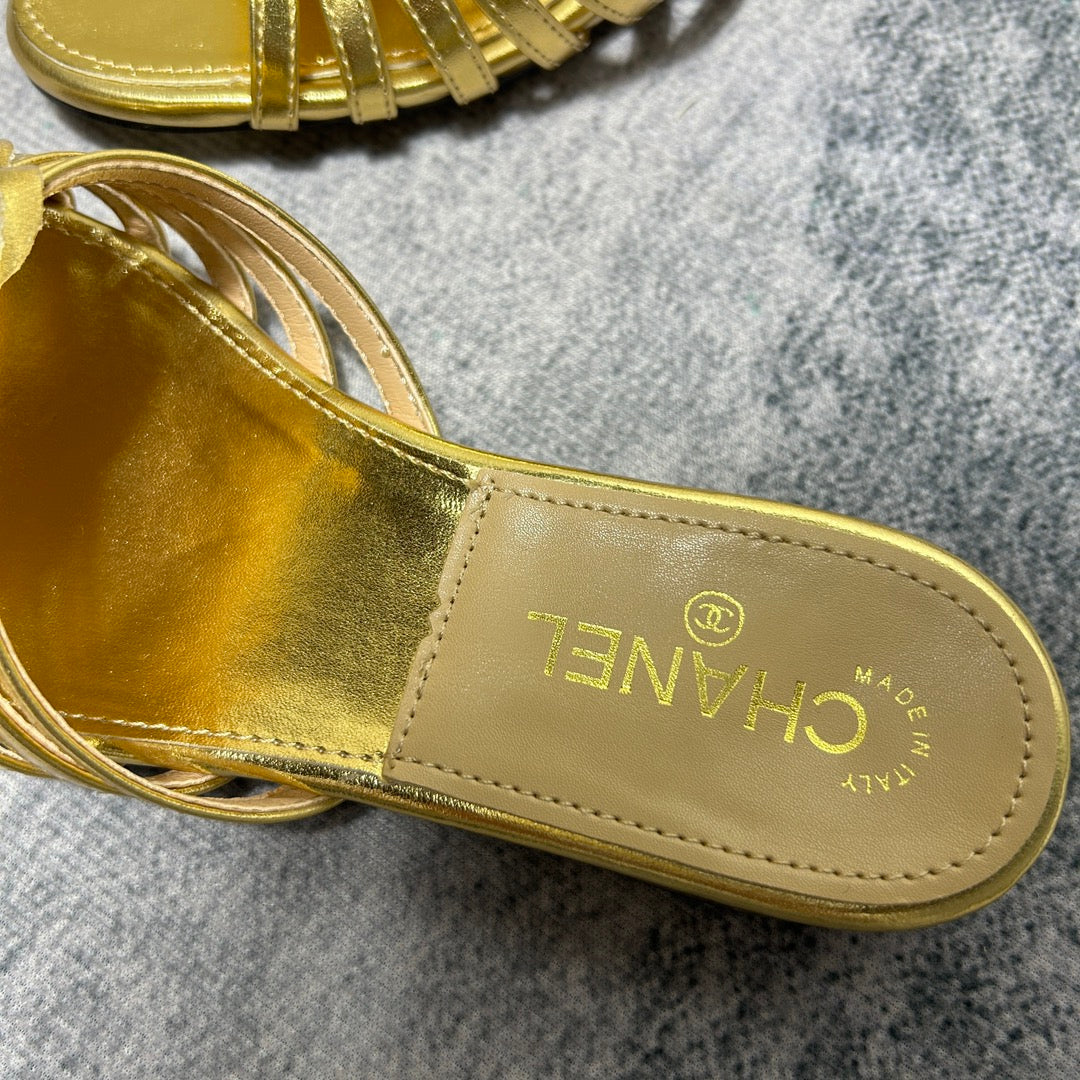 14C186ZDE Stylish Slippers