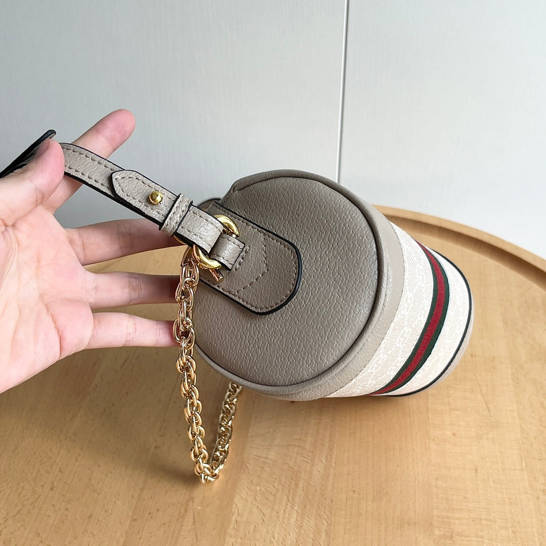 155NB28BDE Stylish leather bag