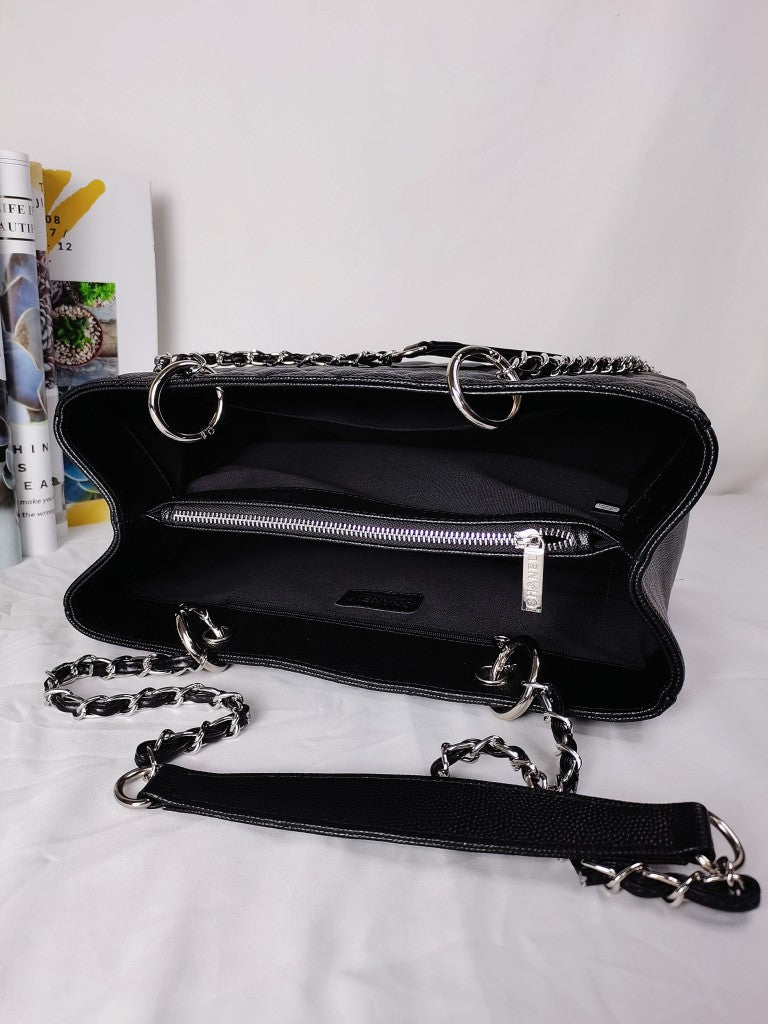 4XC20BDE Stylish leather bag 