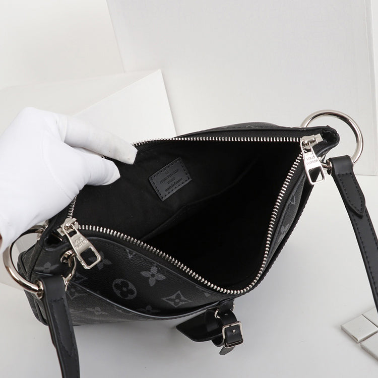 1E09BDE Stylish leather bag 