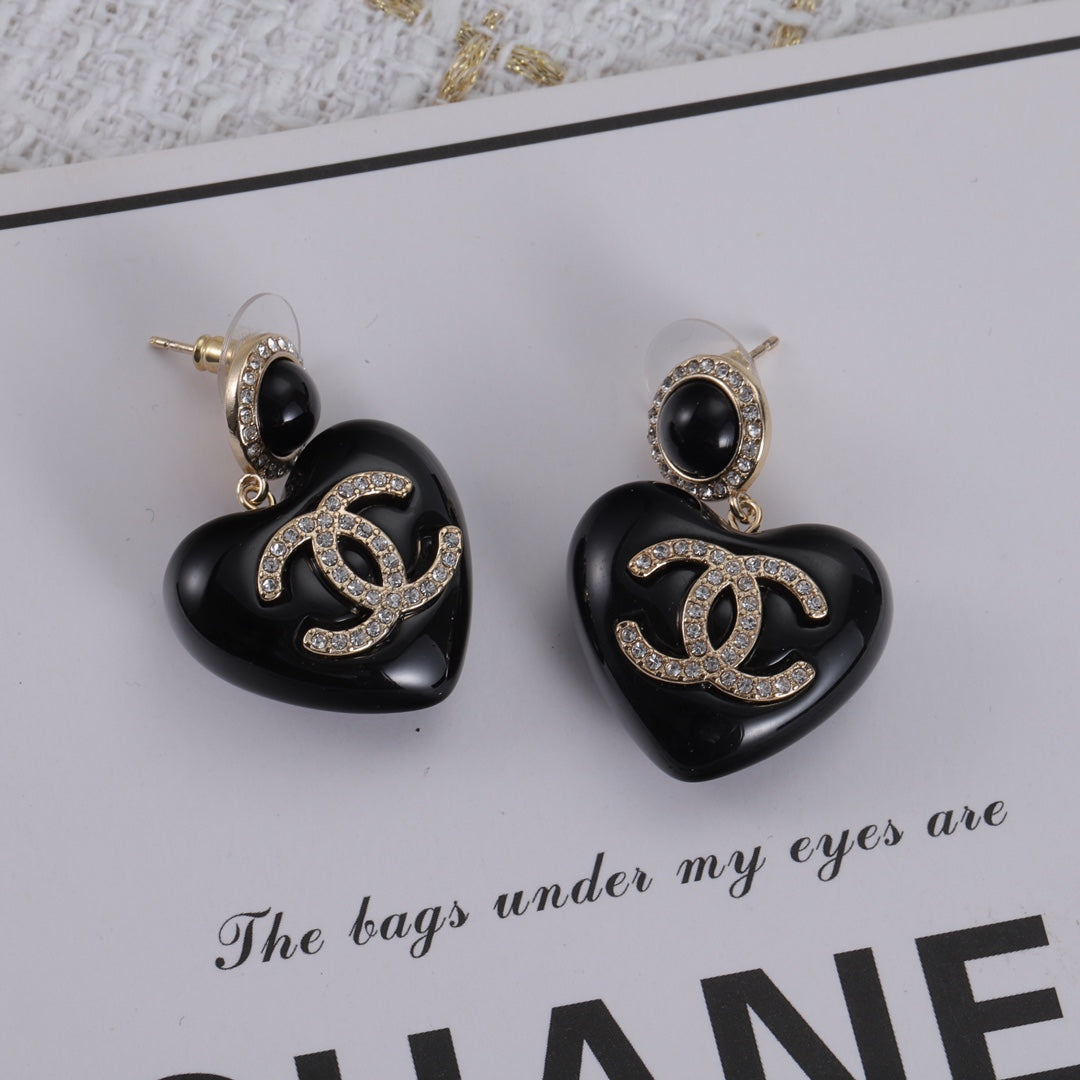14C292EDE Stylish Earrings