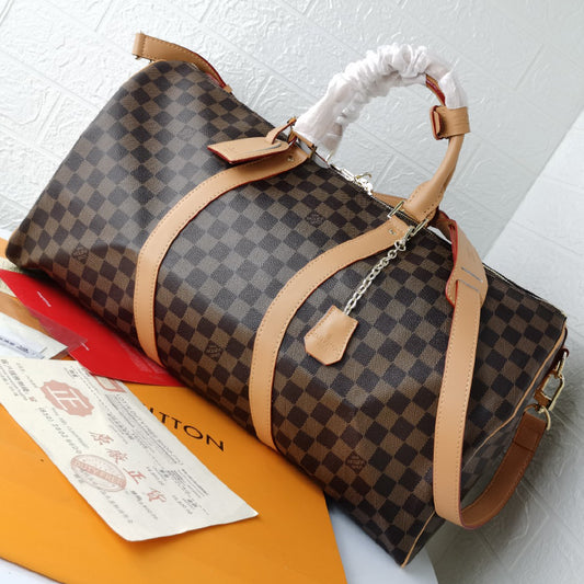 1E051BDE Stylish leather bag 