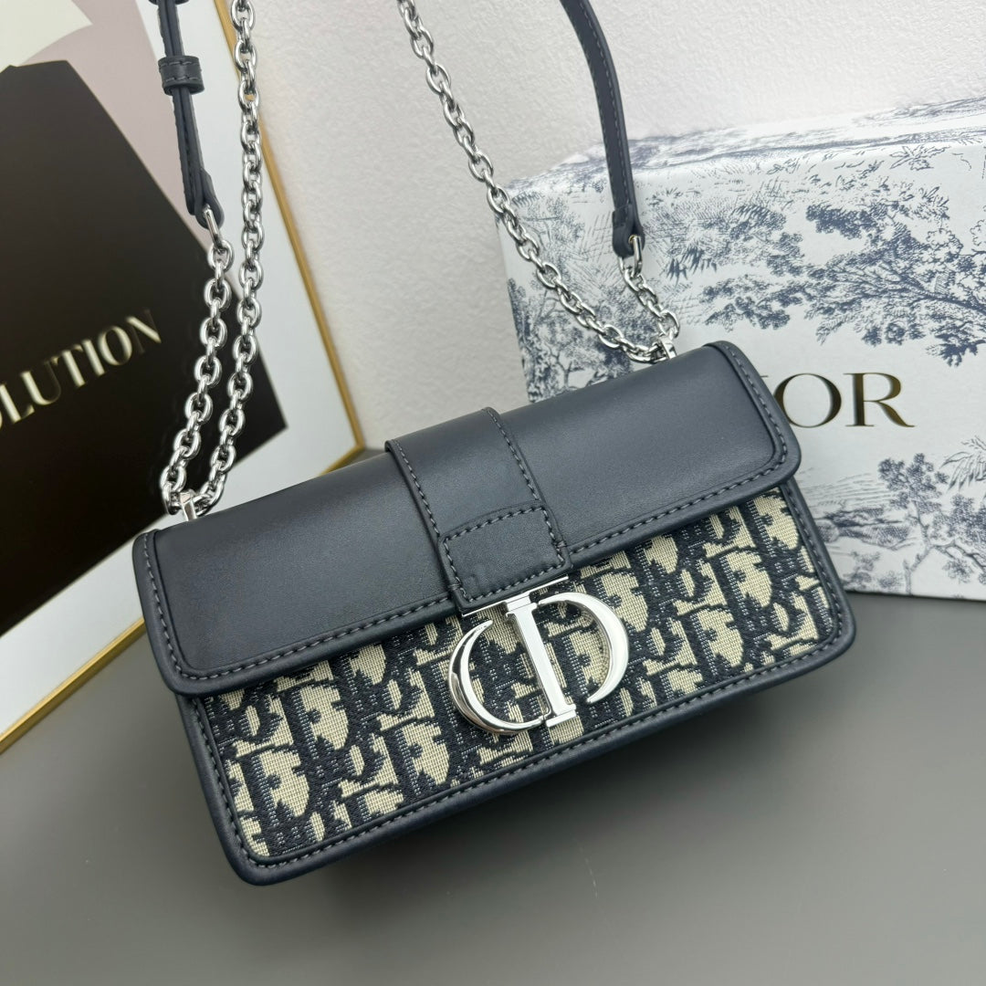 1WD81BDE Stylish leather bag