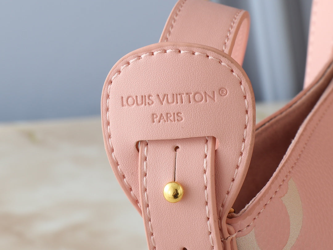 2WE3BDE Stylish leather bag