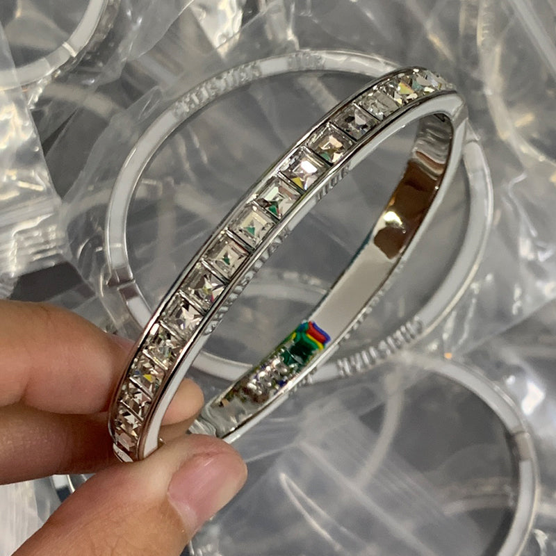 14D991KDE Stylish Bracelets