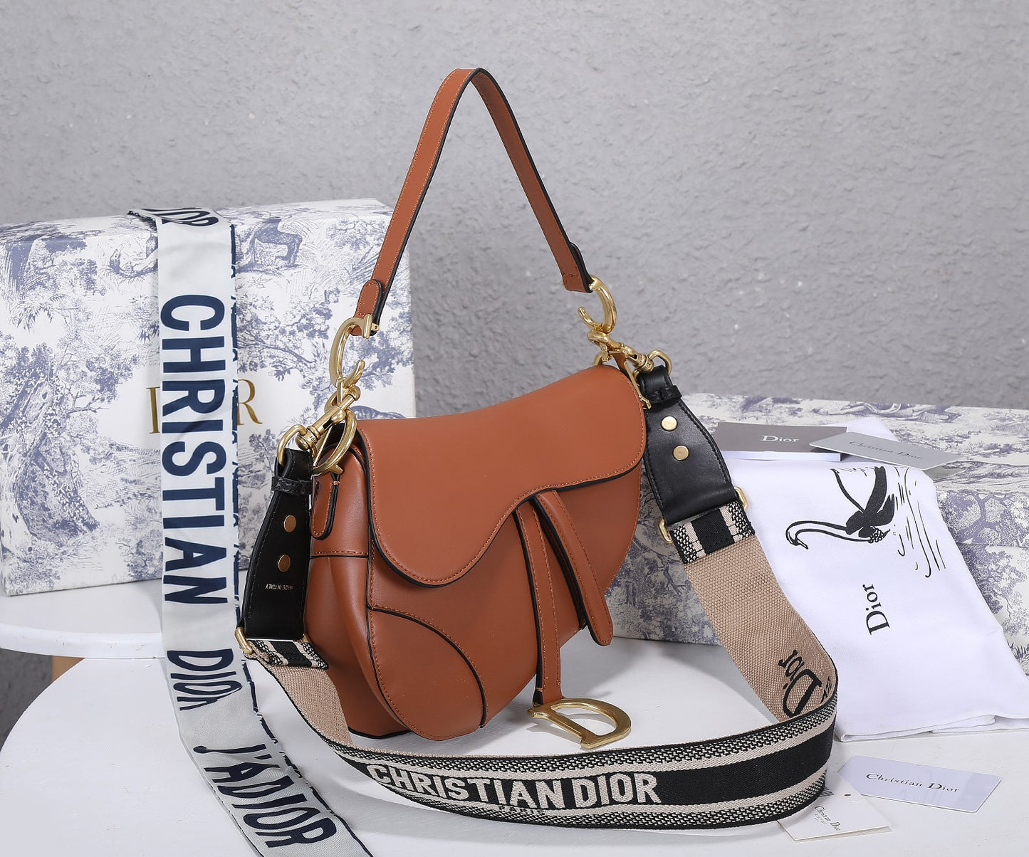 5D11BDE Stylish leather bag 