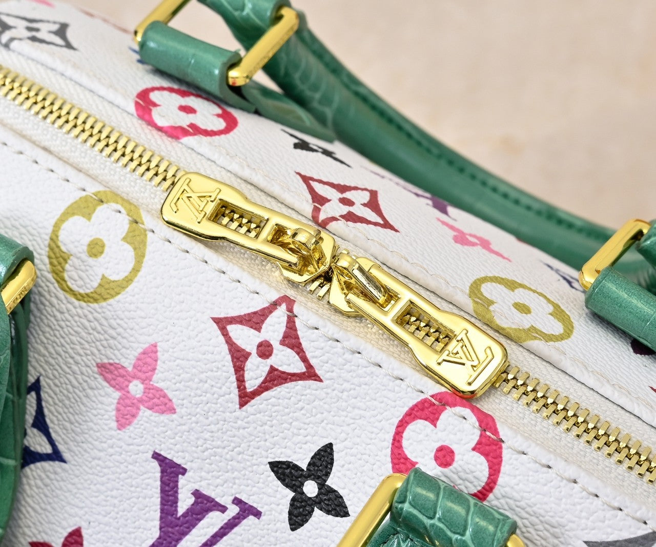 155NE74BDE Stylish leather bag