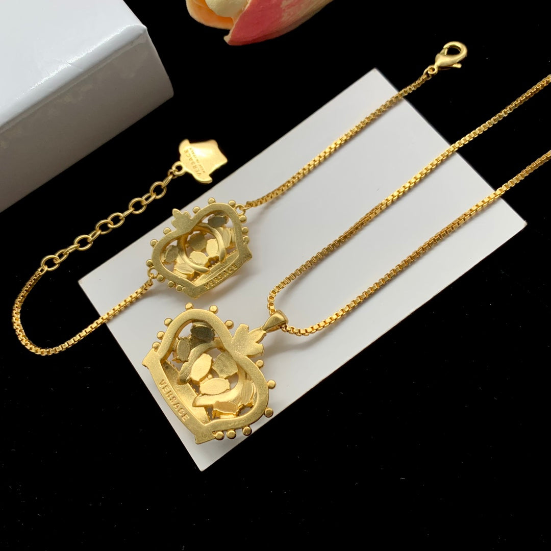 175RV78XDE Stylish Necklace . Bracelets