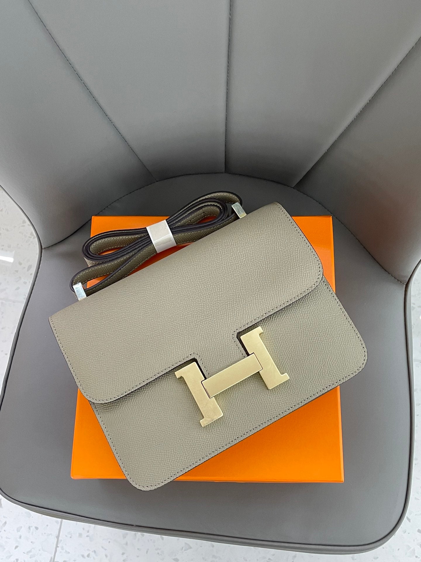 155NH64BDE Stylish leather bag