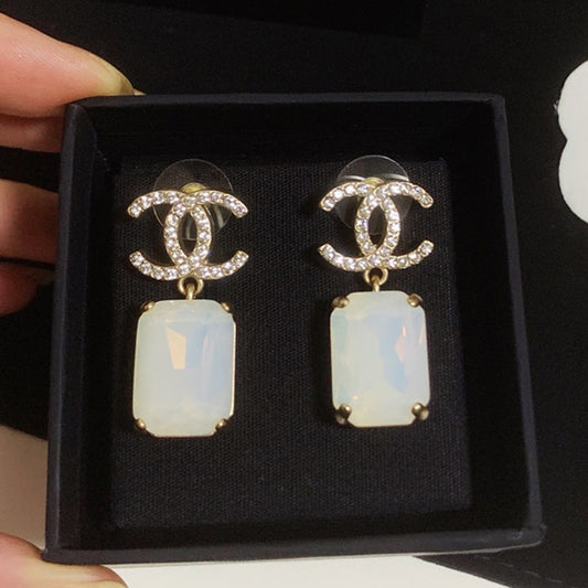 1YC166EDE Stylish Earrings