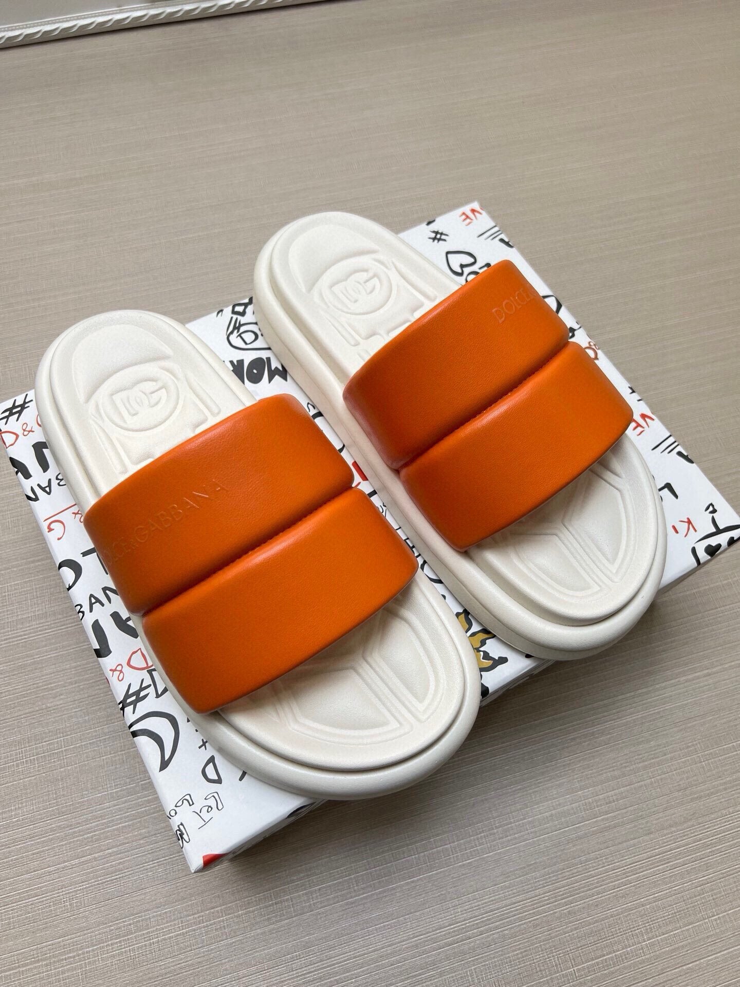 535ZA268ZDE Stylish Slippers