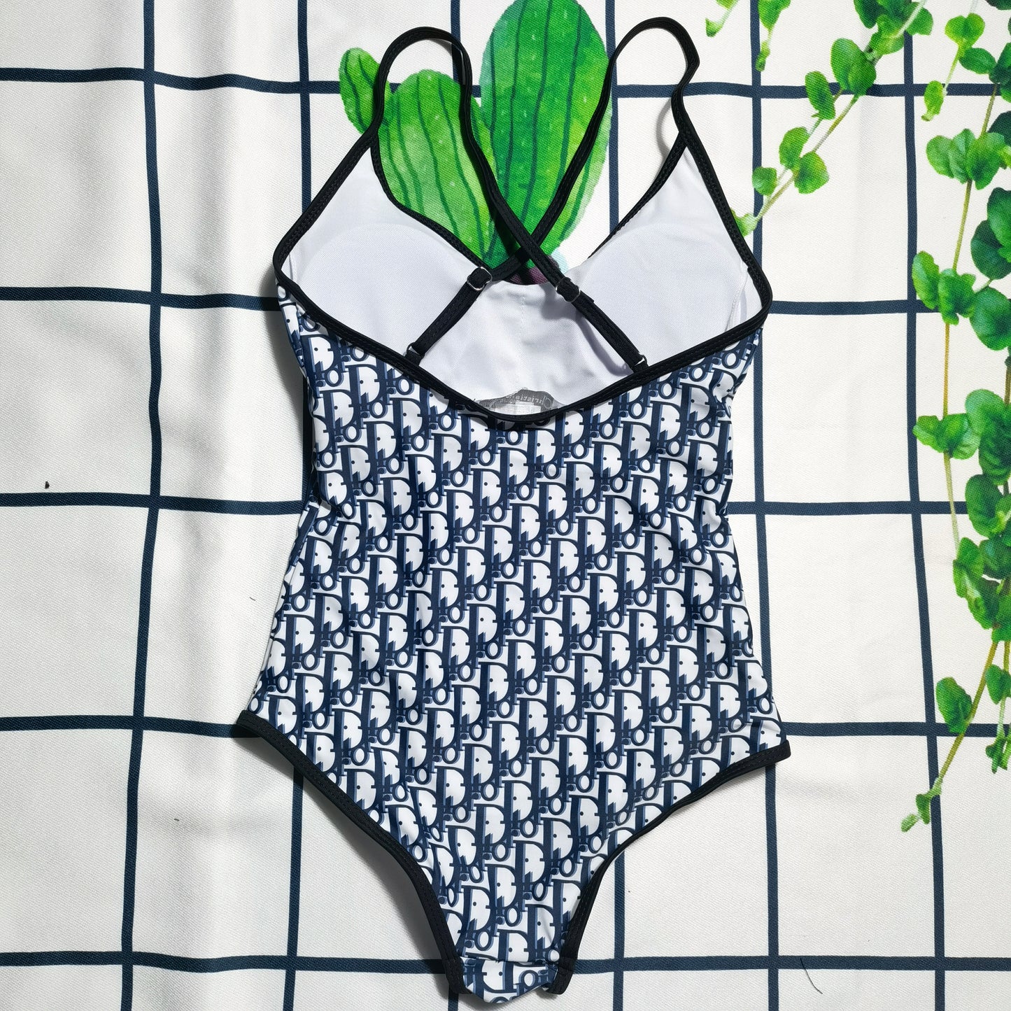 14D187YDE Stylish Bikini swimsuit